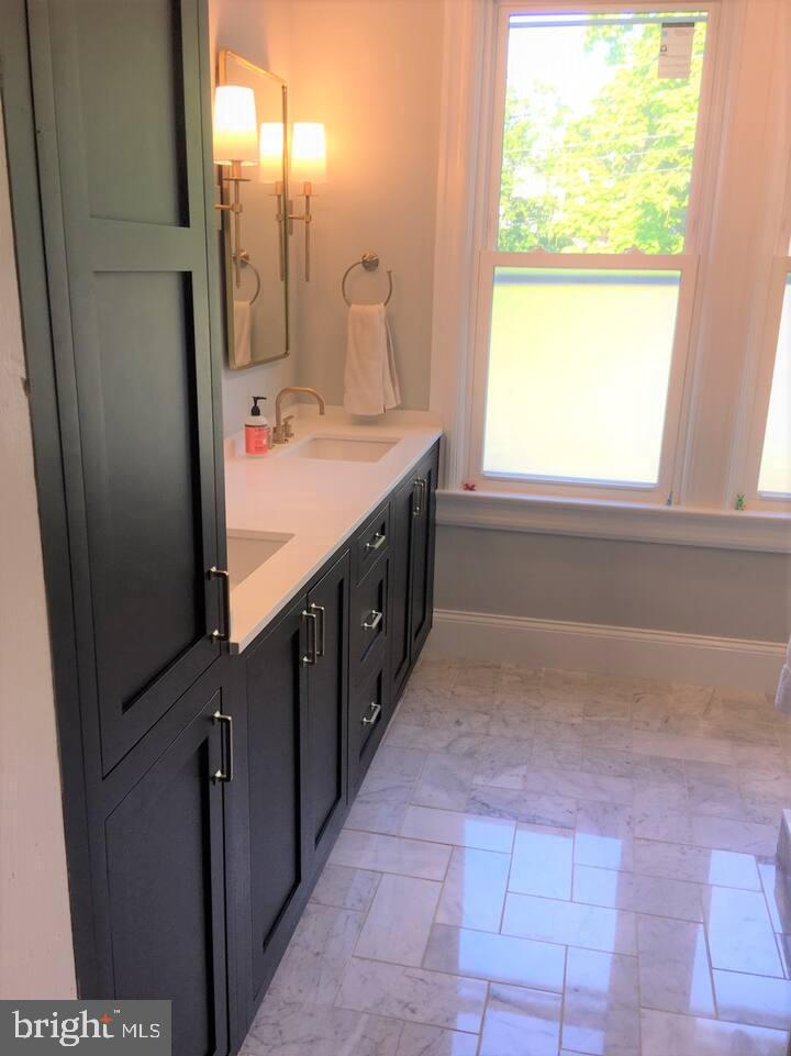PETWORTH - Residential Lease