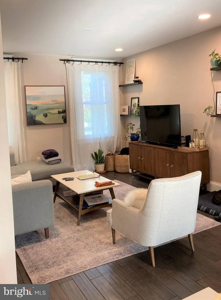 PETWORTH - Residential Lease