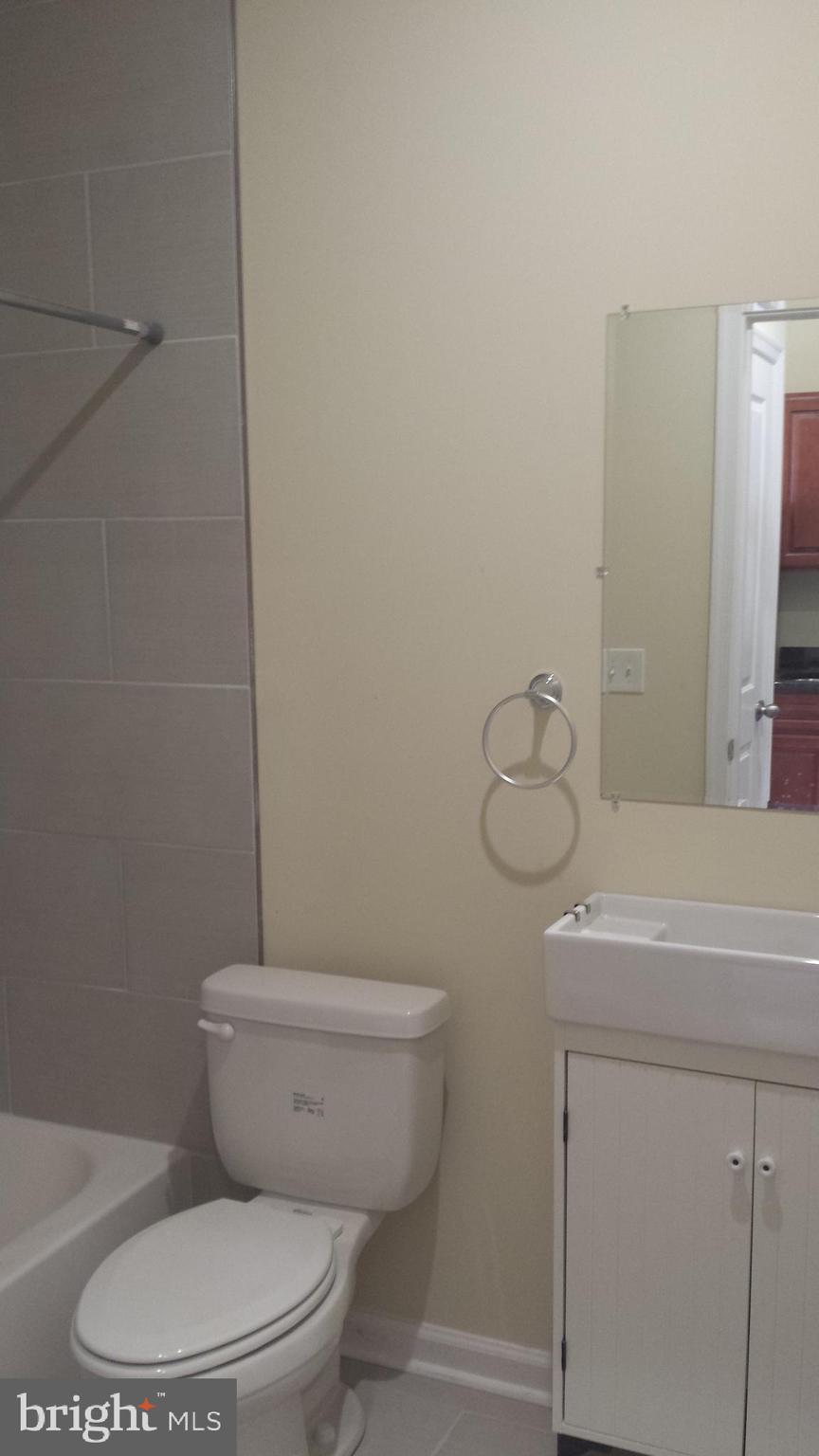 1624 FONTAIN STREET 2