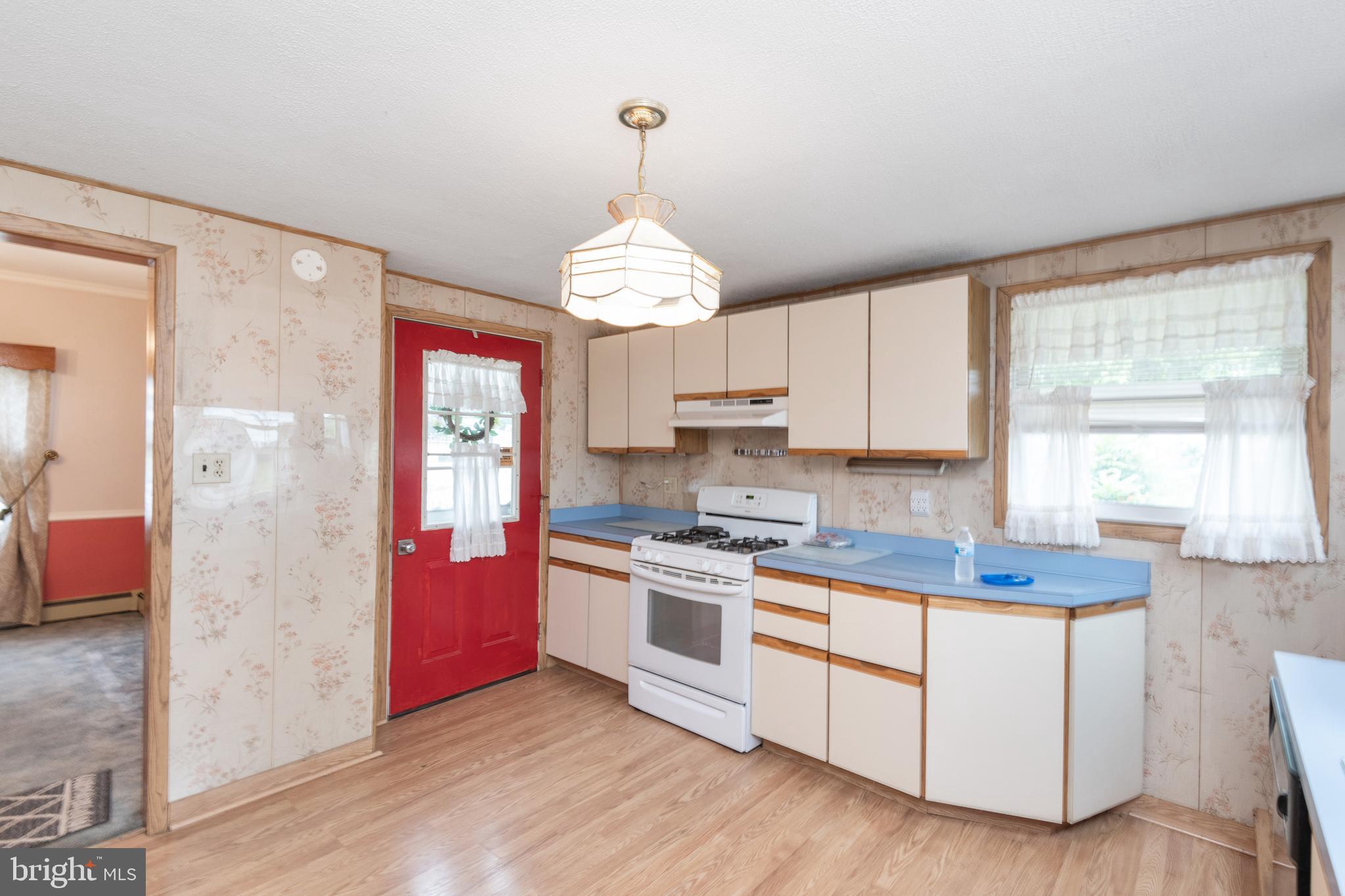 POINT OF ROCKS ESTATES - Residential