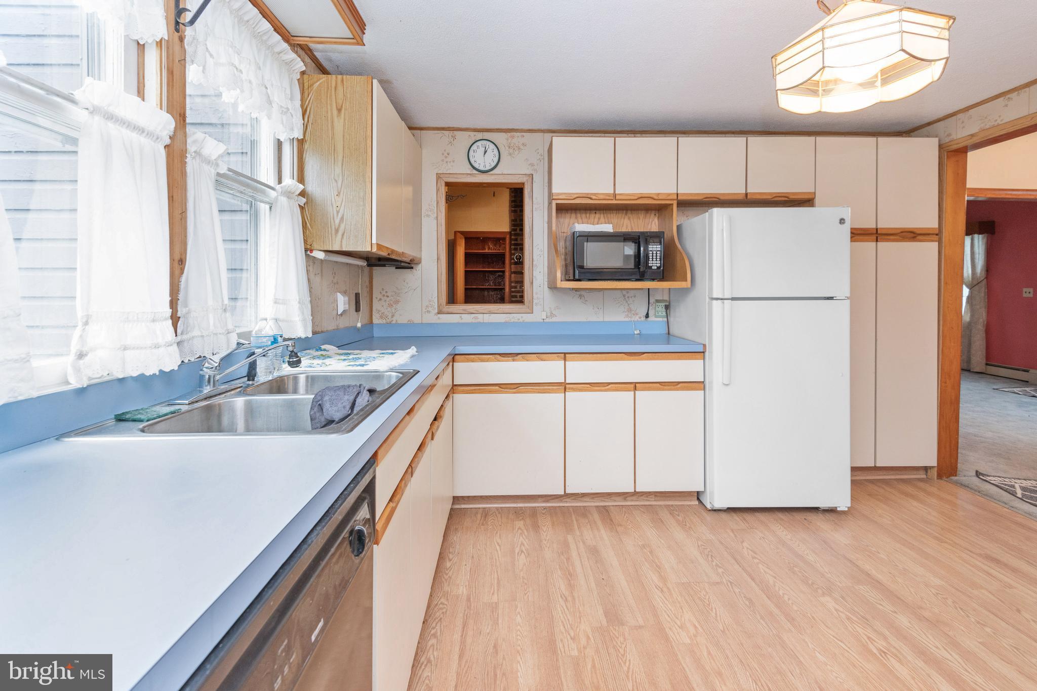 POINT OF ROCKS ESTATES - Residential