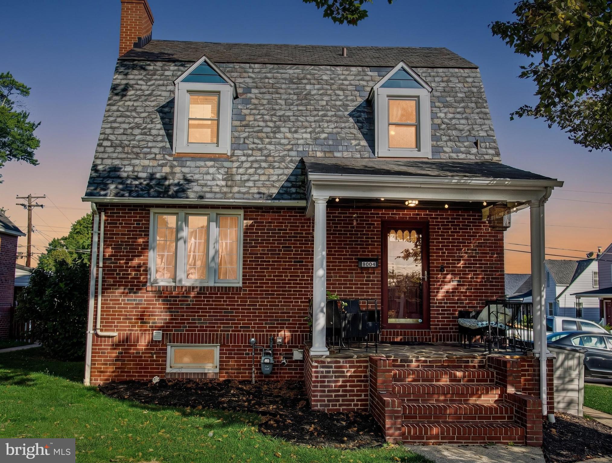 8004 MANOR ROAD