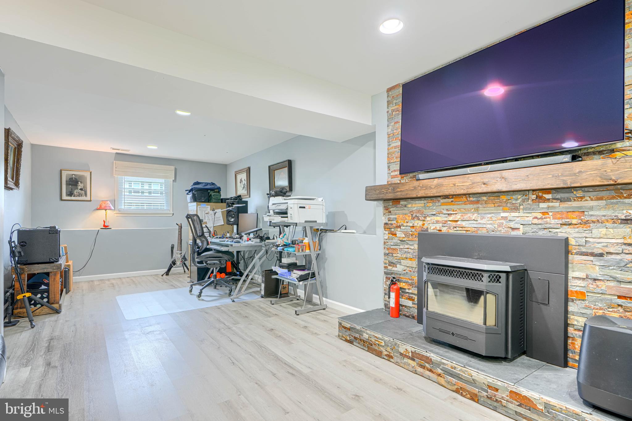 HILLSDALE - Residential