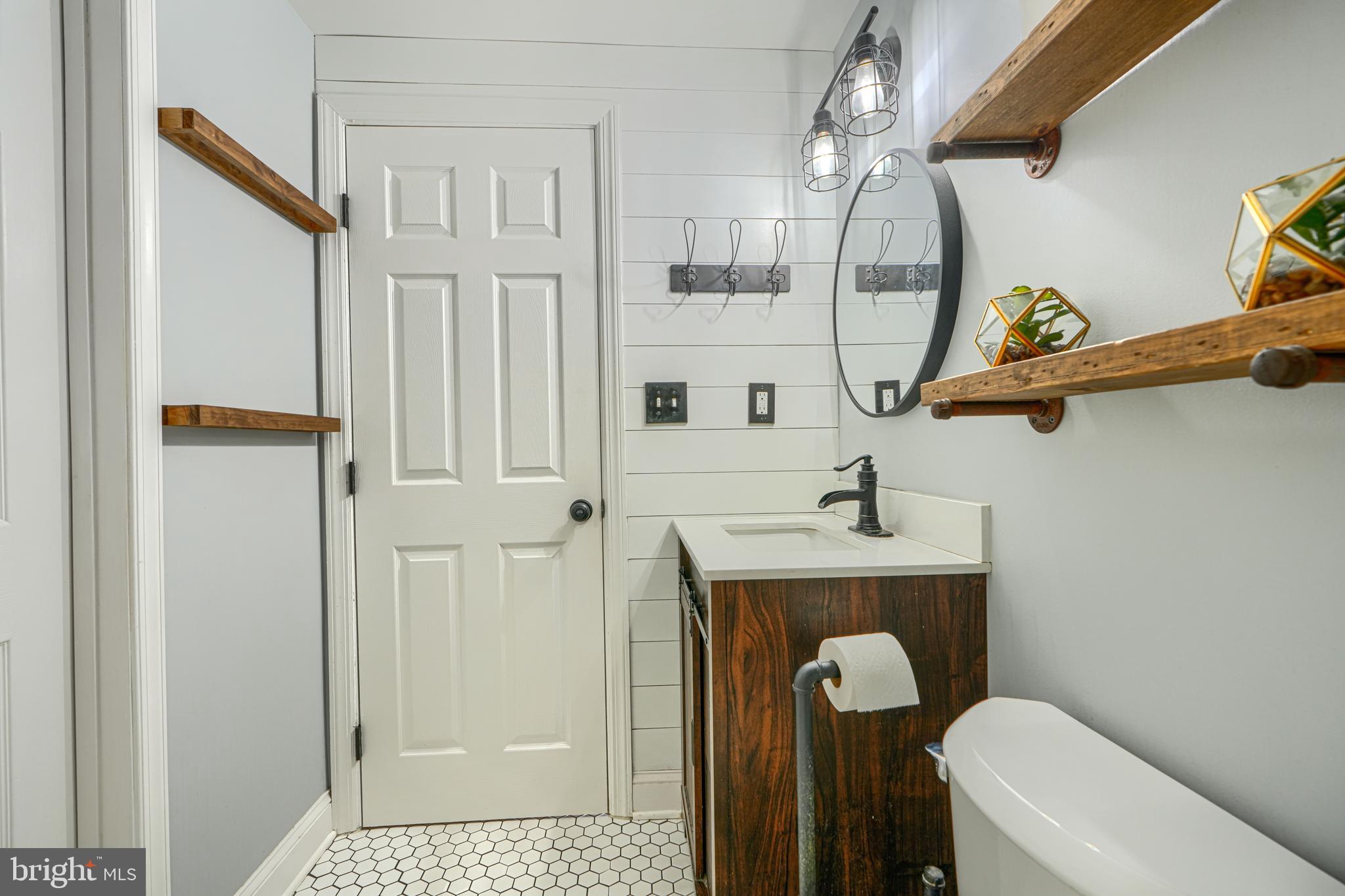 HILLSDALE - Residential