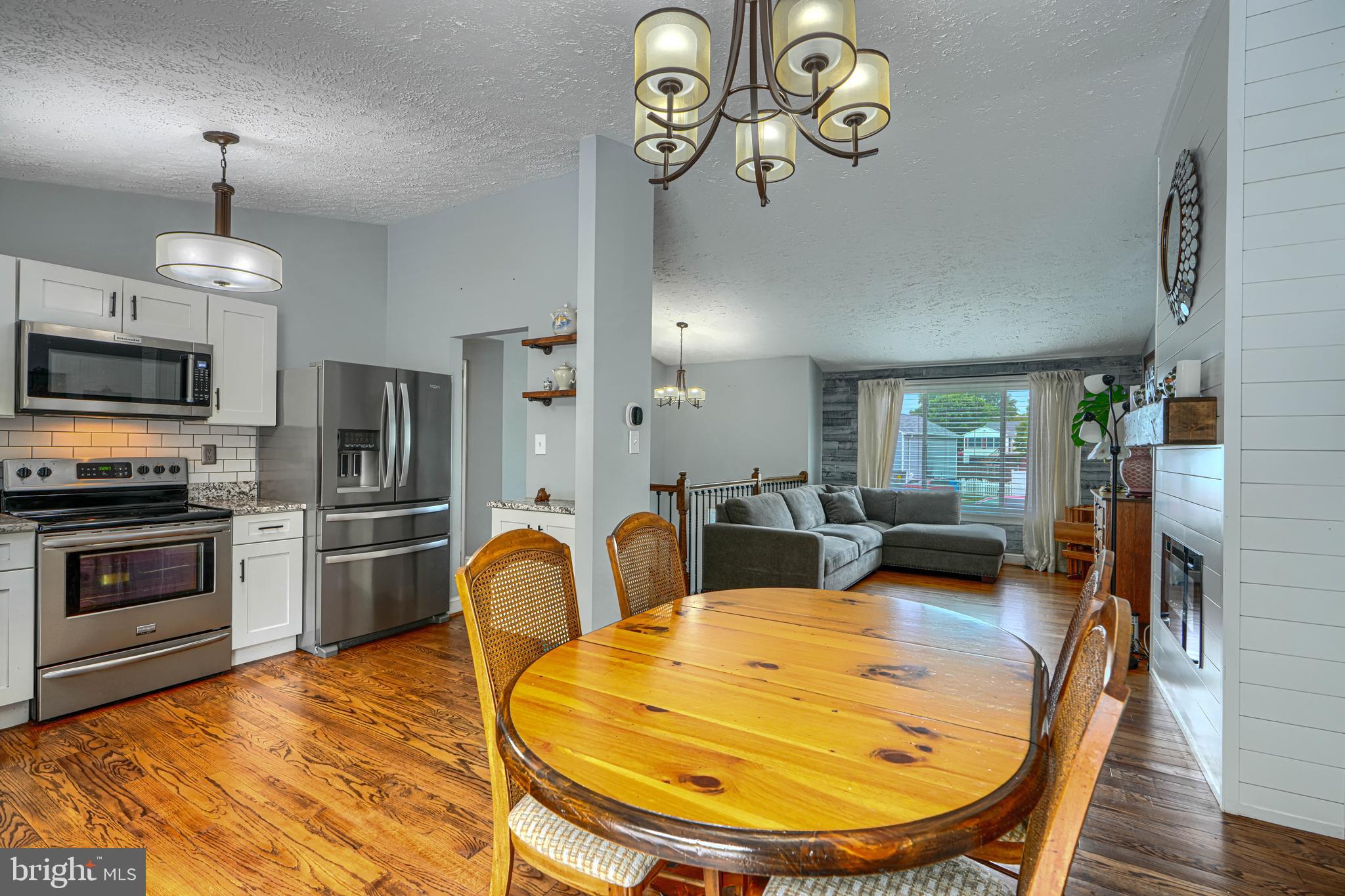 HILLSDALE - Residential