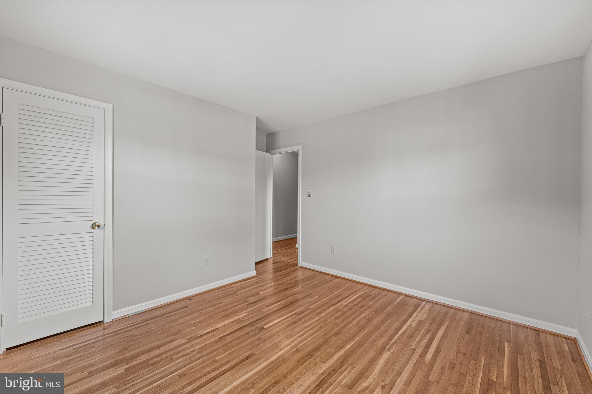 SHERWOOD FOREST MANOR - Residential