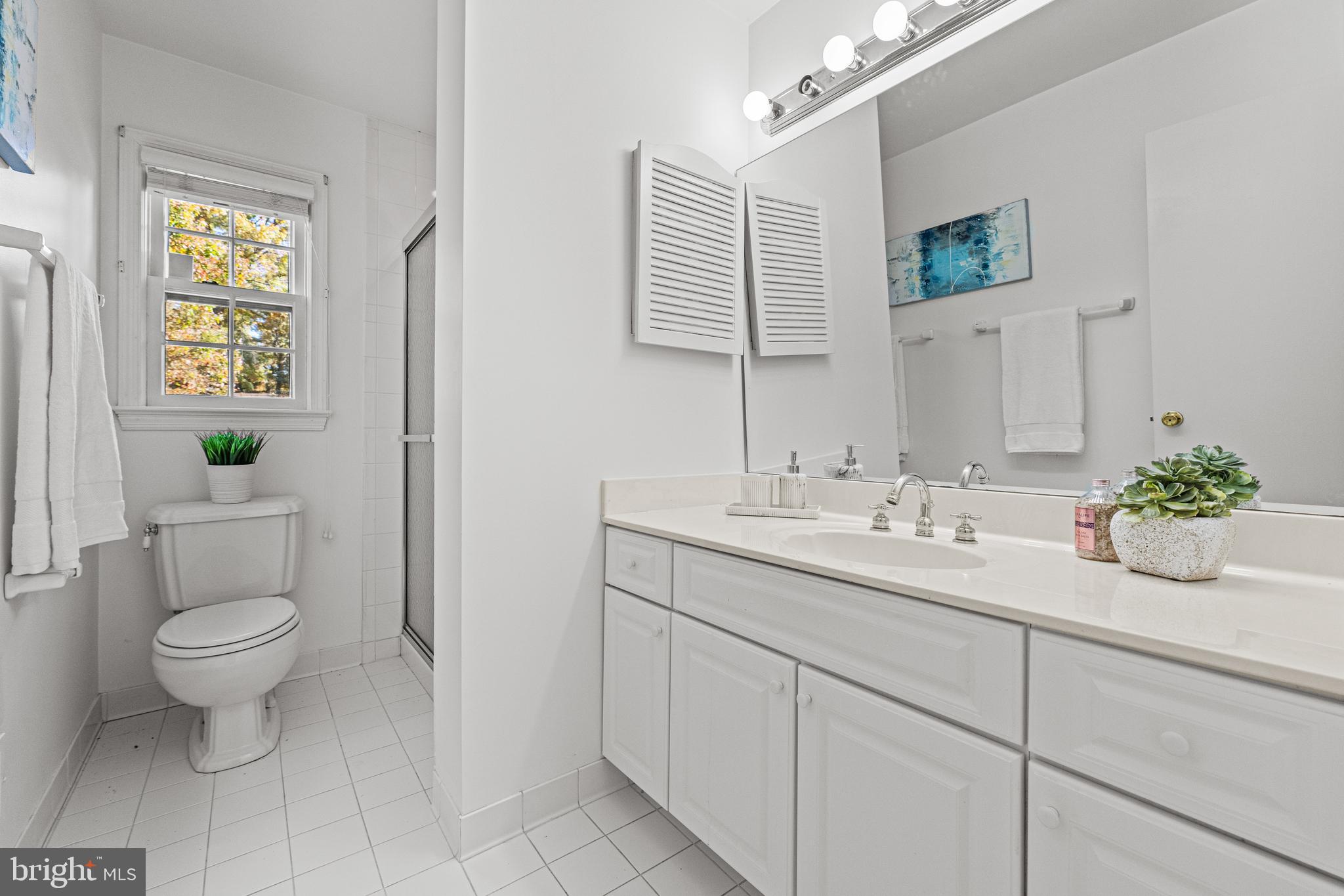 SHERWOOD FOREST MANOR - Residential