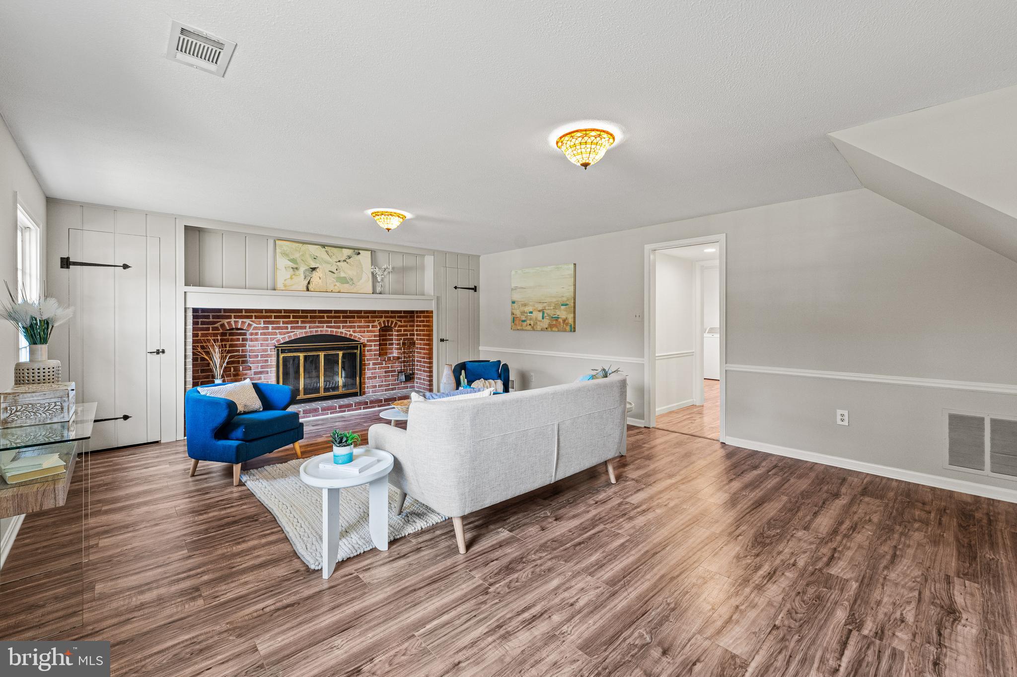 SHERWOOD FOREST MANOR - Residential