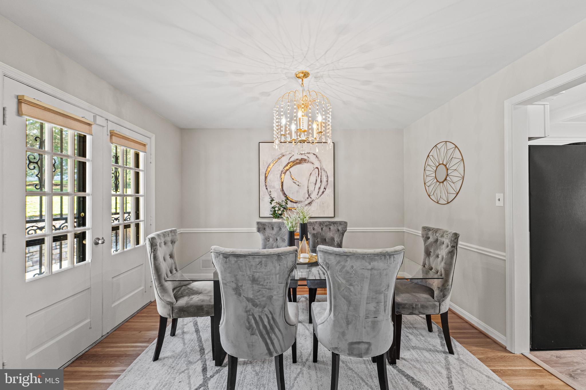 SHERWOOD FOREST MANOR - Residential