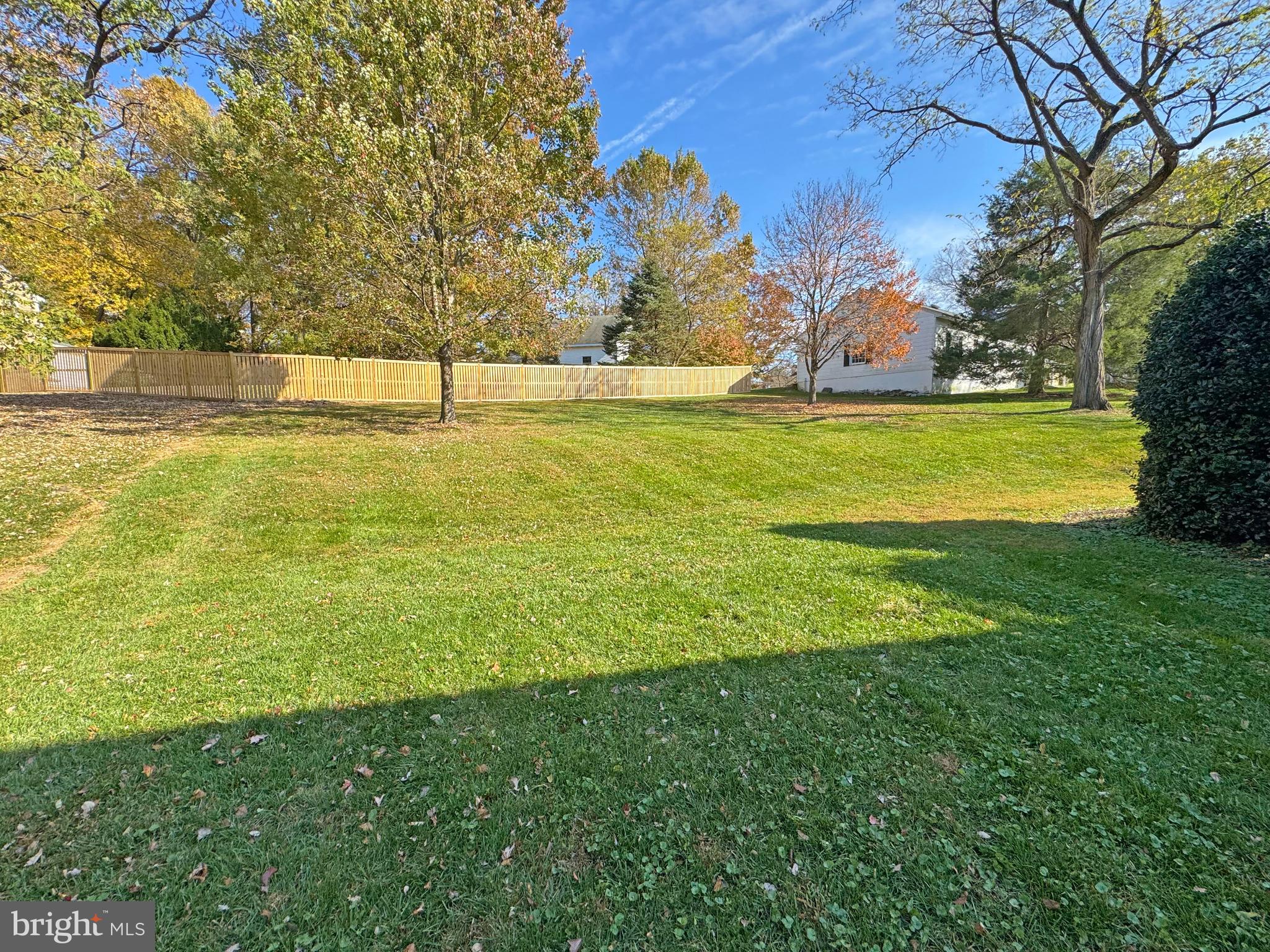 SHERWOOD FOREST MANOR - Residential