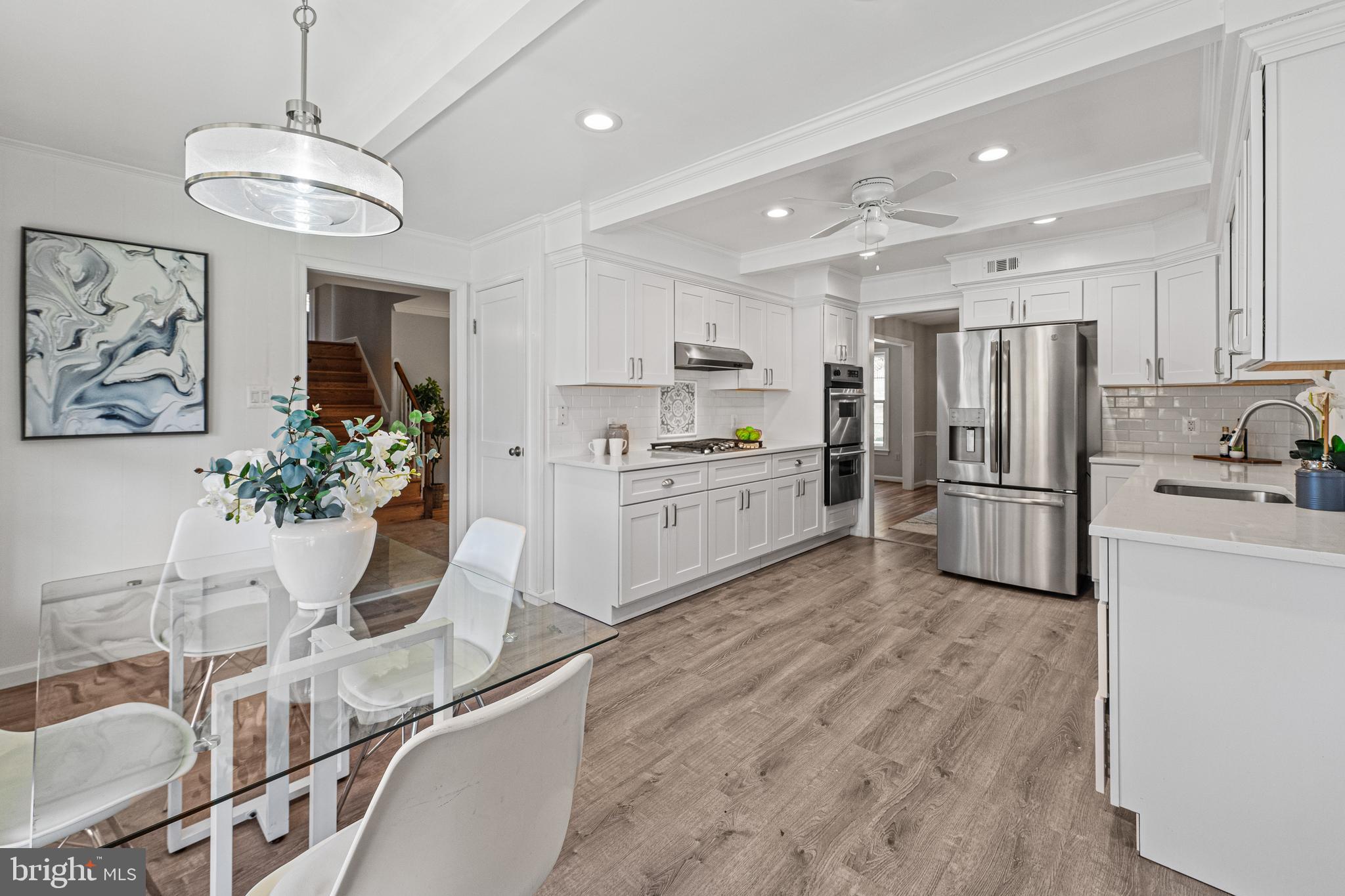 SHERWOOD FOREST MANOR - Residential