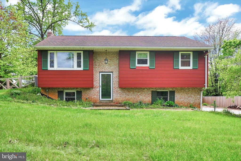 Photo of 923 BUCK RD, QUARRYVILLE, PA 17566 (MLS # PALA2034622)