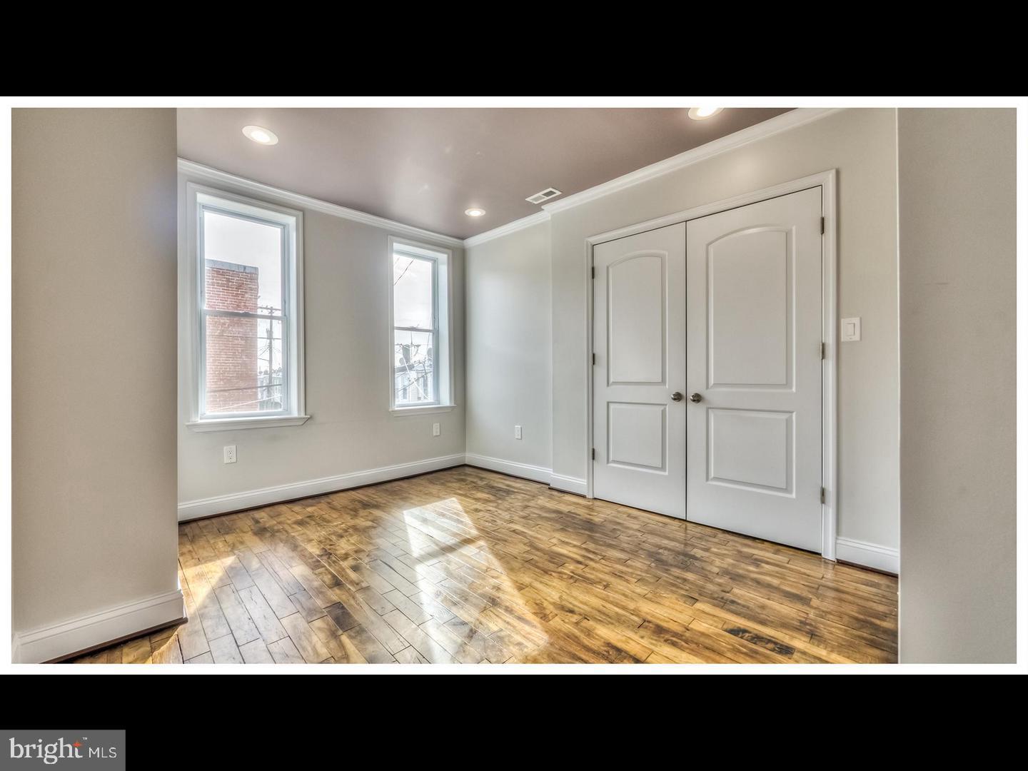 ELLWOOD PARK - Residential
