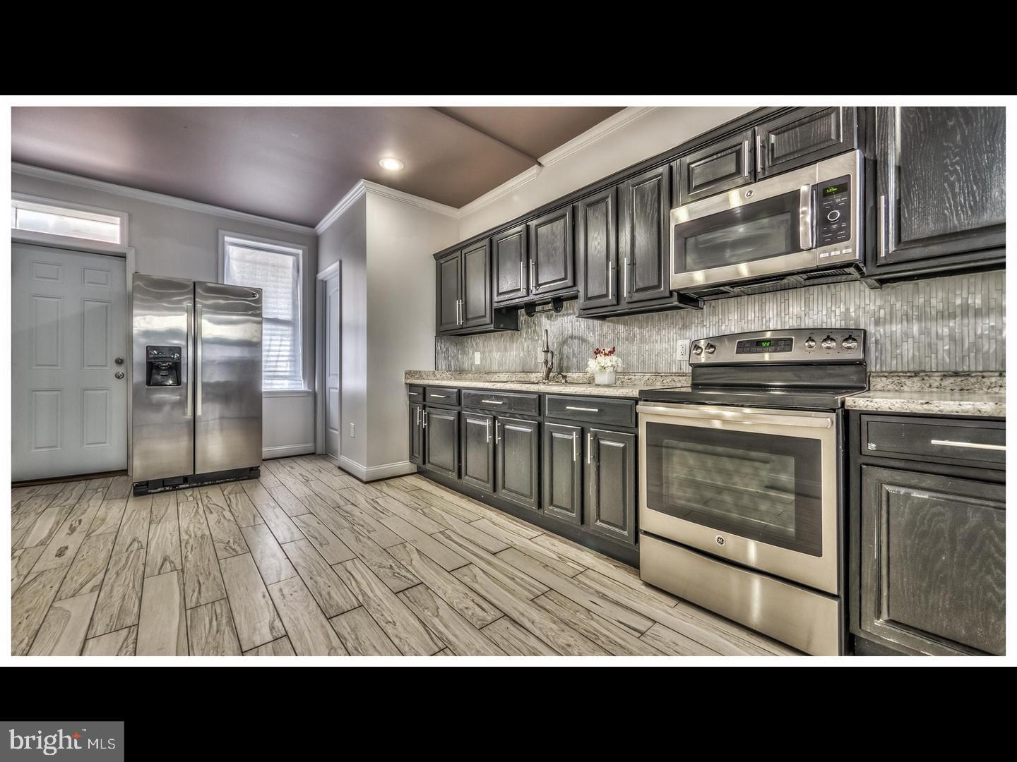 ELLWOOD PARK - Residential