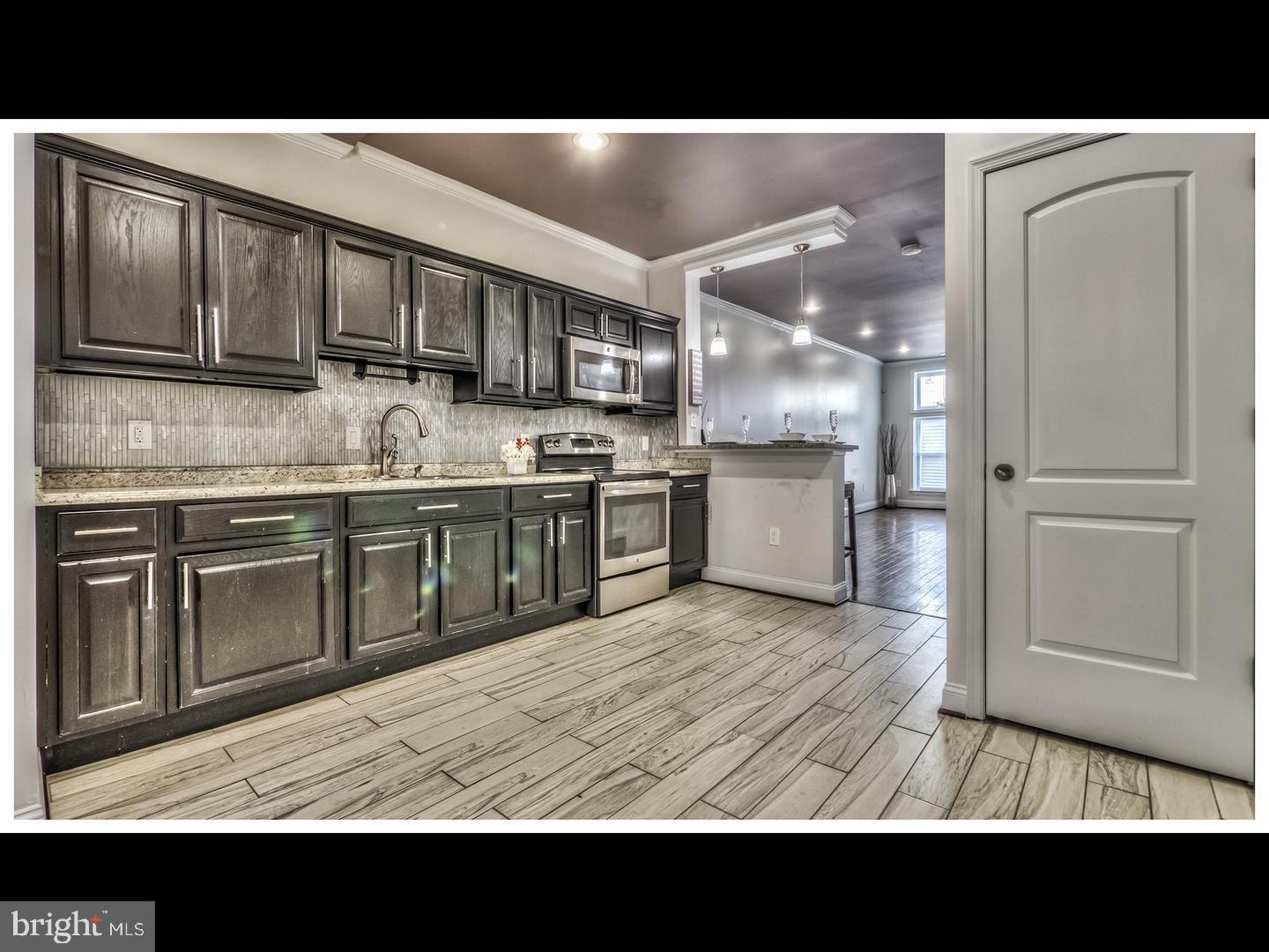 ELLWOOD PARK - Residential