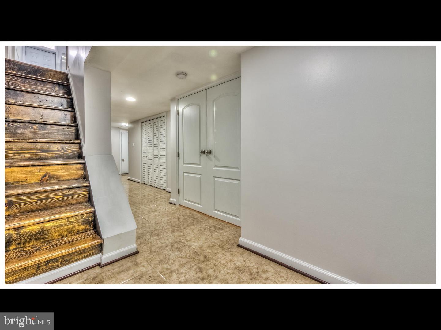 ELLWOOD PARK - Residential