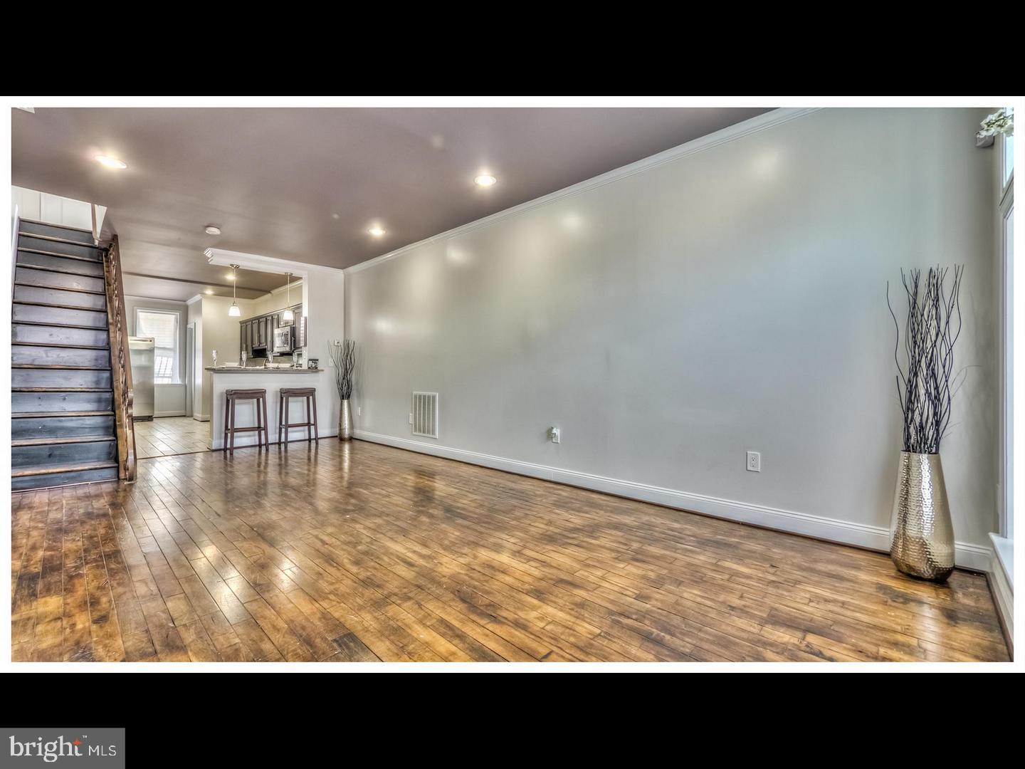 ELLWOOD PARK - Residential