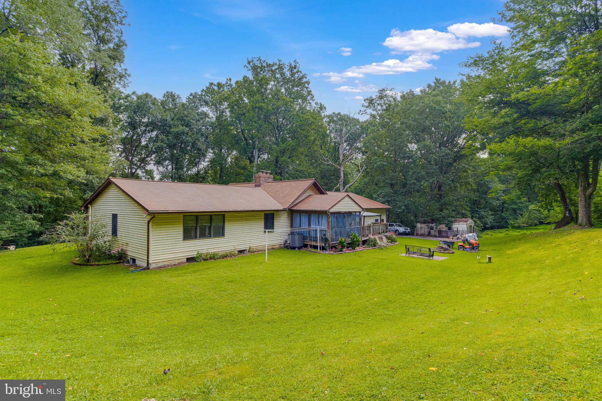 SHARON ACRES ESTATES - Residential