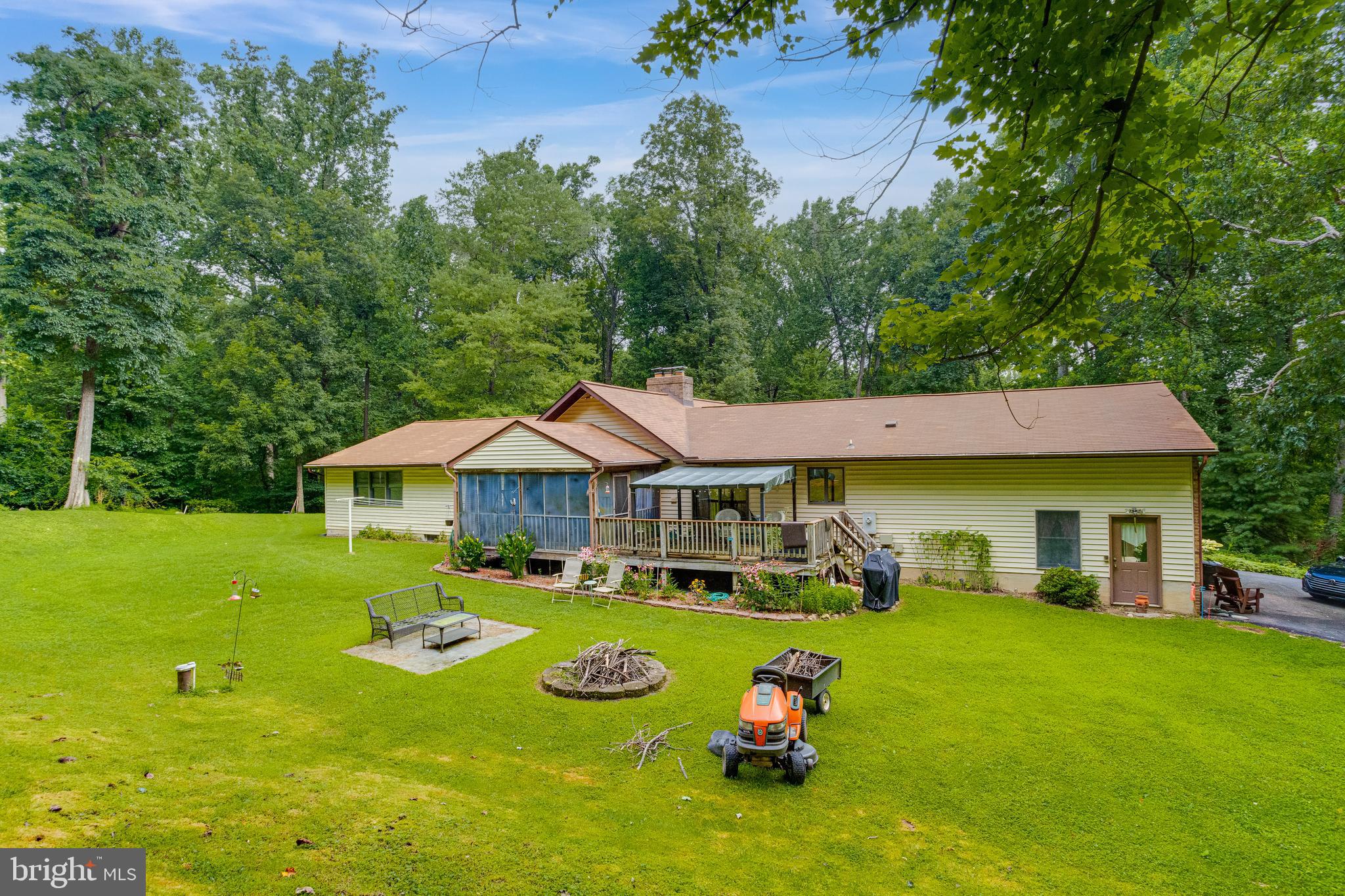 SHARON ACRES ESTATES - Residential