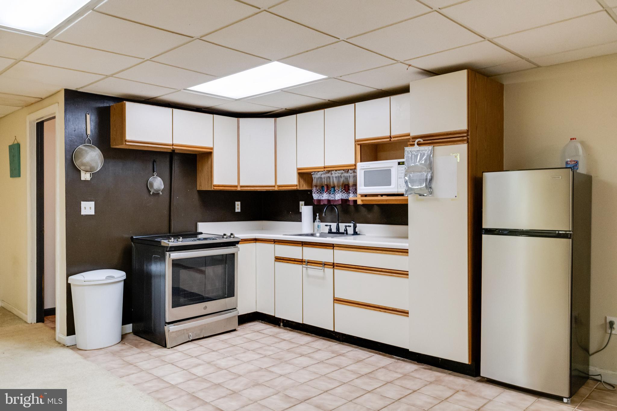 SHARON ACRES ESTATES - Residential