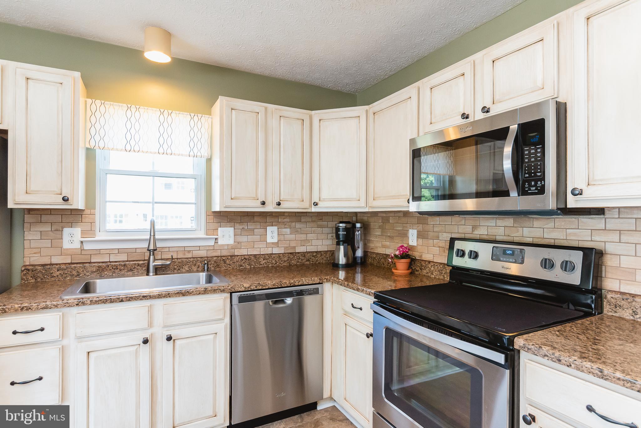 DEER SPRING - Residential