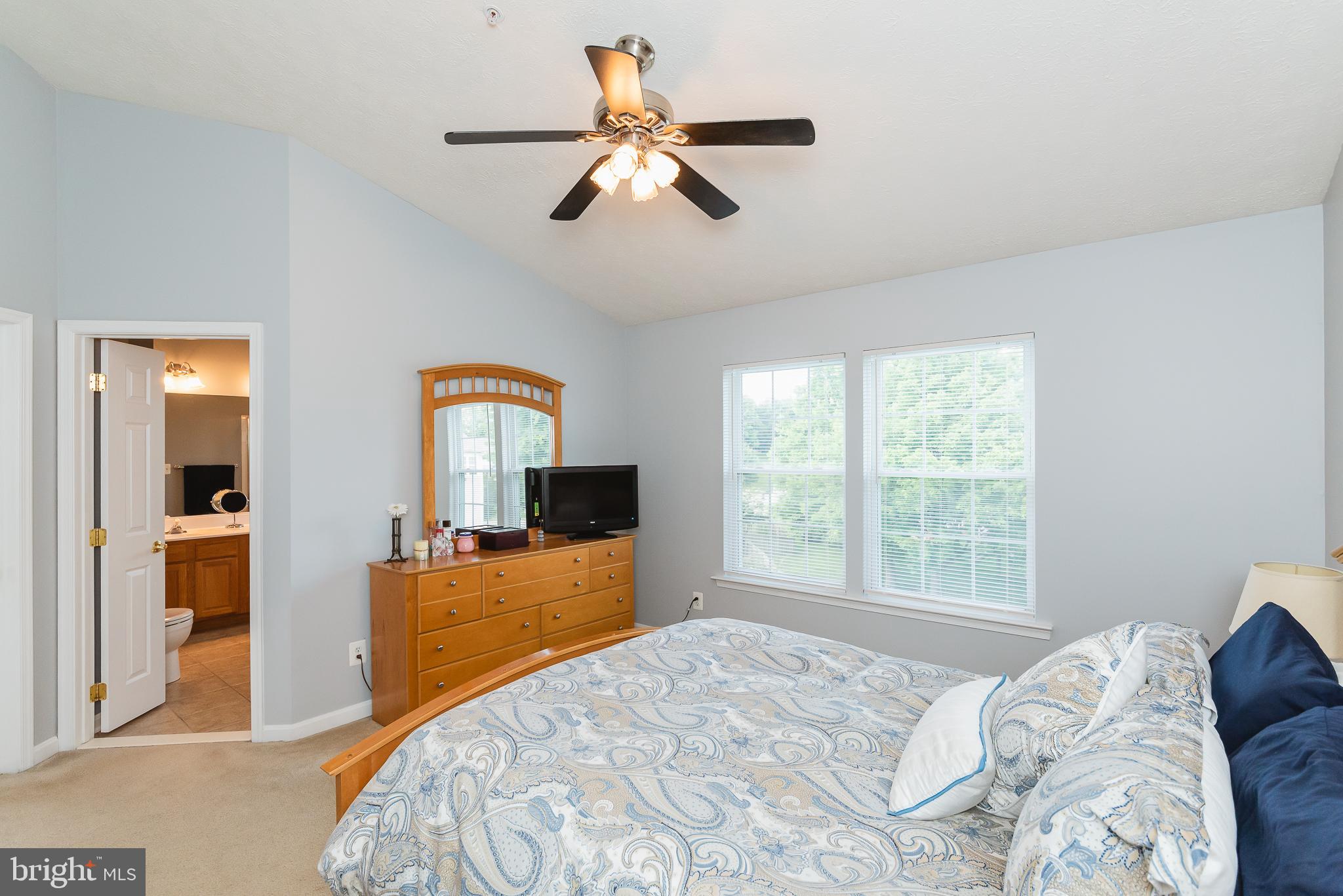 DEER SPRING - Residential