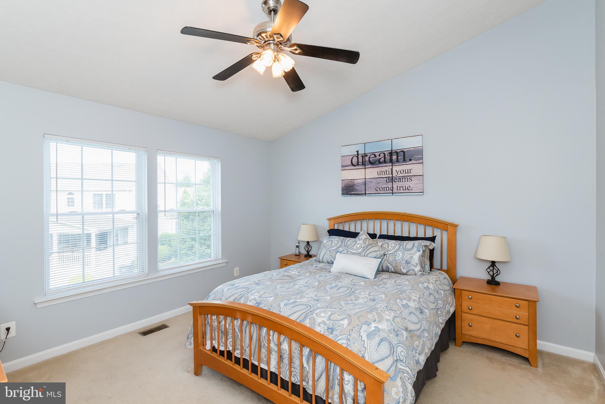 DEER SPRING - Residential