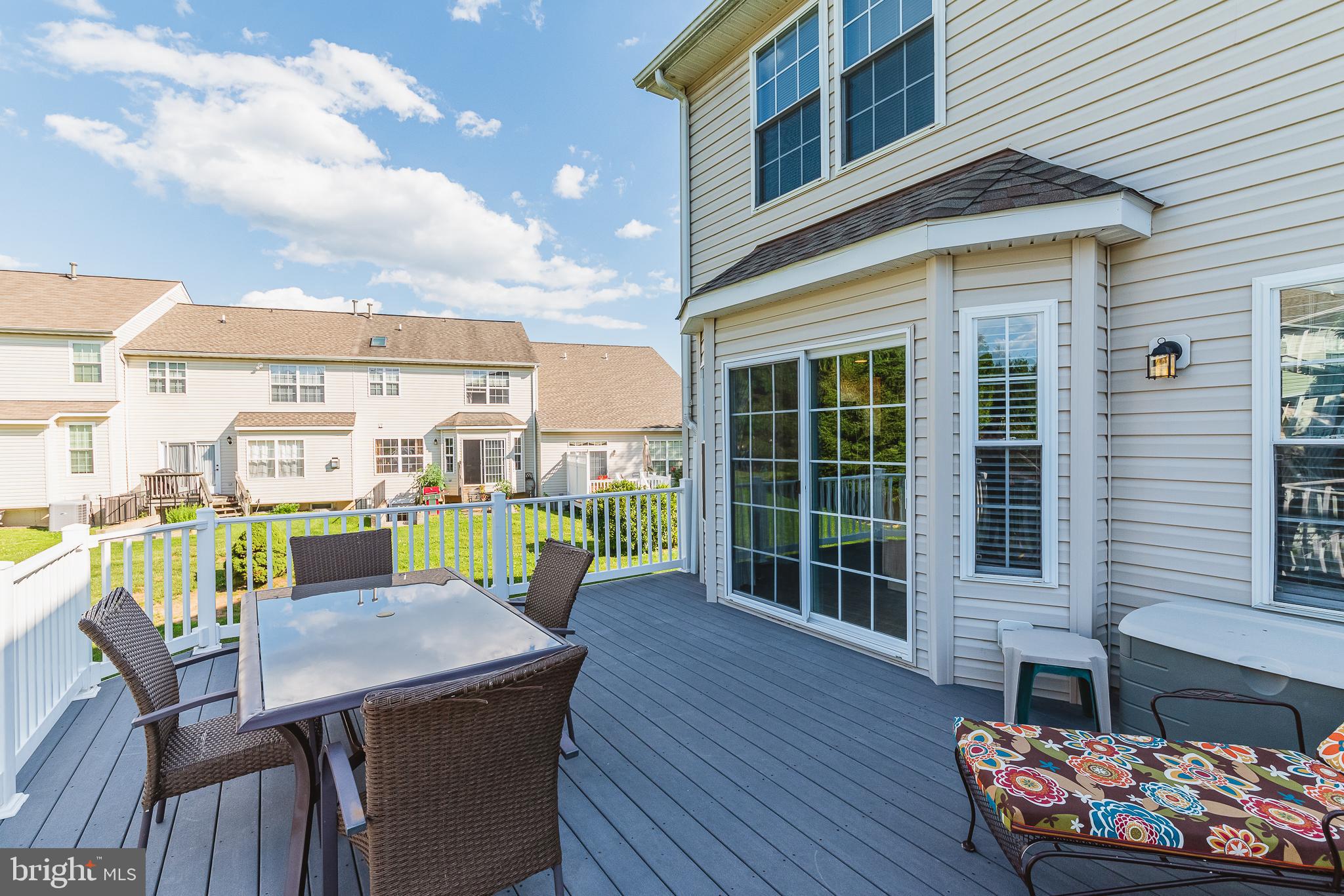 DEER SPRING - Residential