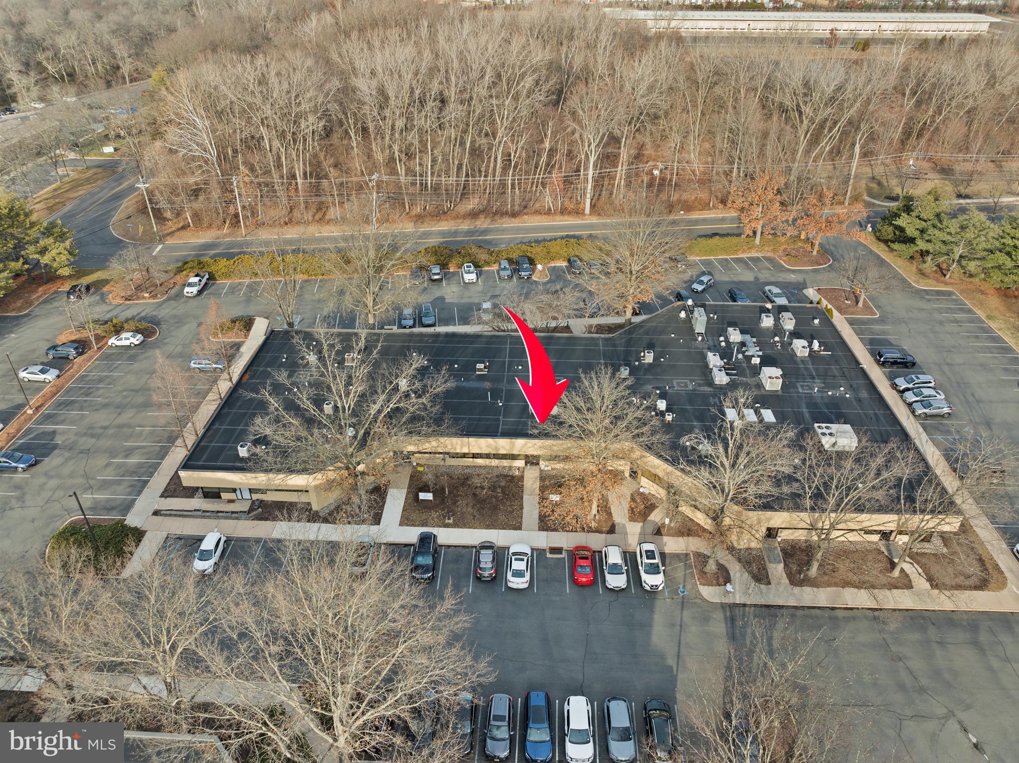 8 QUAKERBRIDGE PLAZA