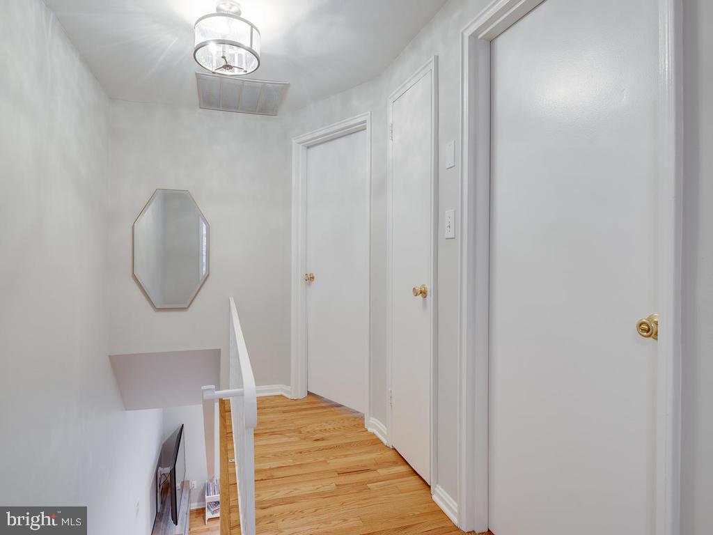 WARWICK VILLAGE - Residential