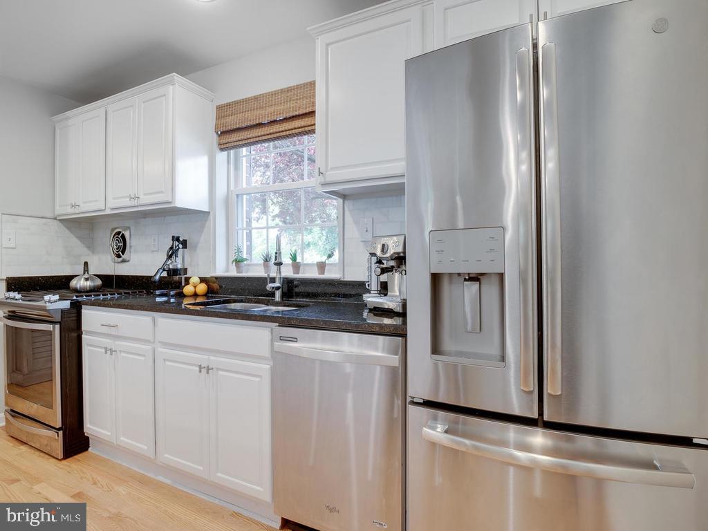 WARWICK VILLAGE - Residential