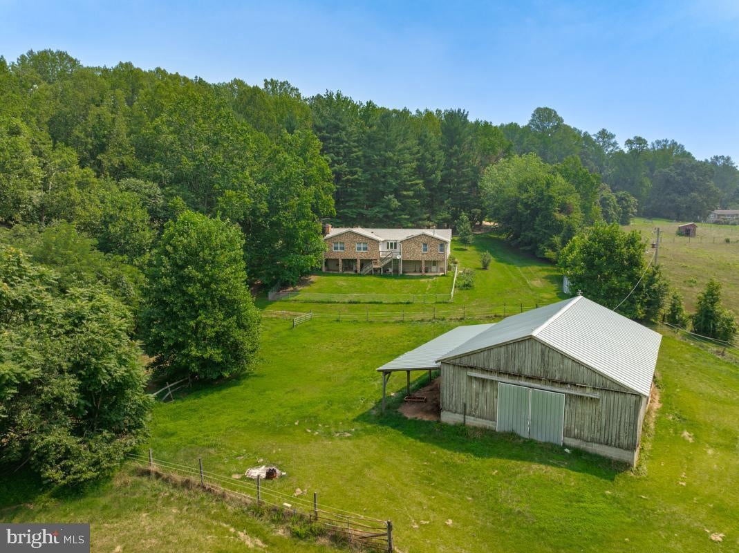 200 M F BOWEN ROAD