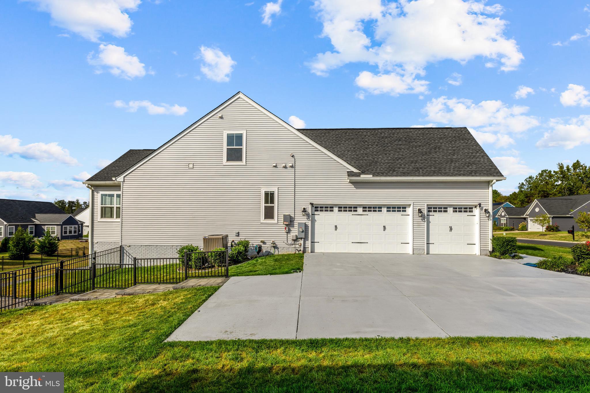 FAWN LAKE - Residential