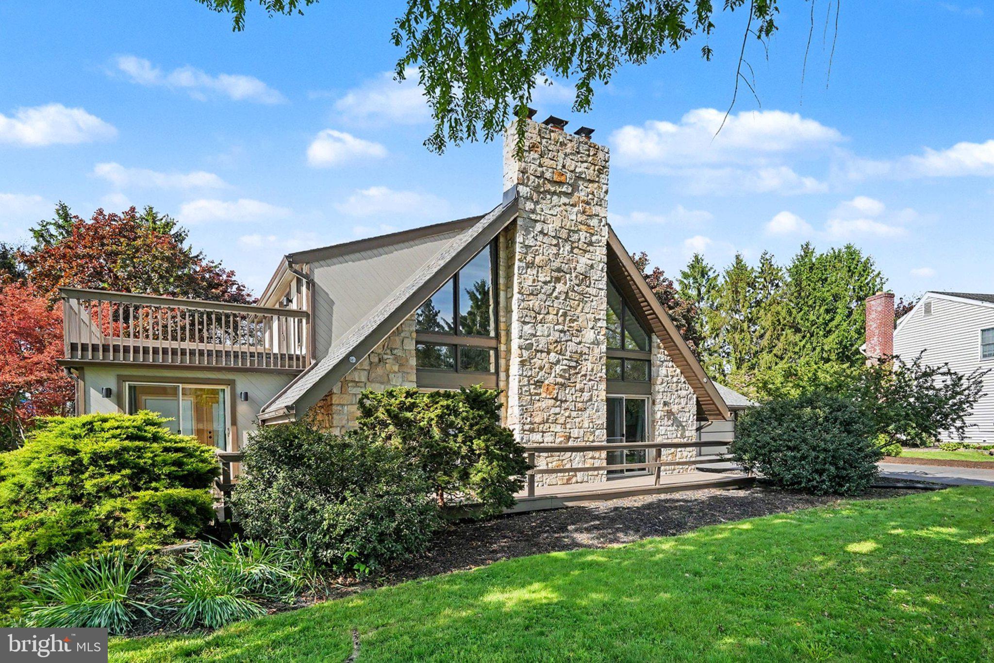 811 WELLINGTON DRIVE