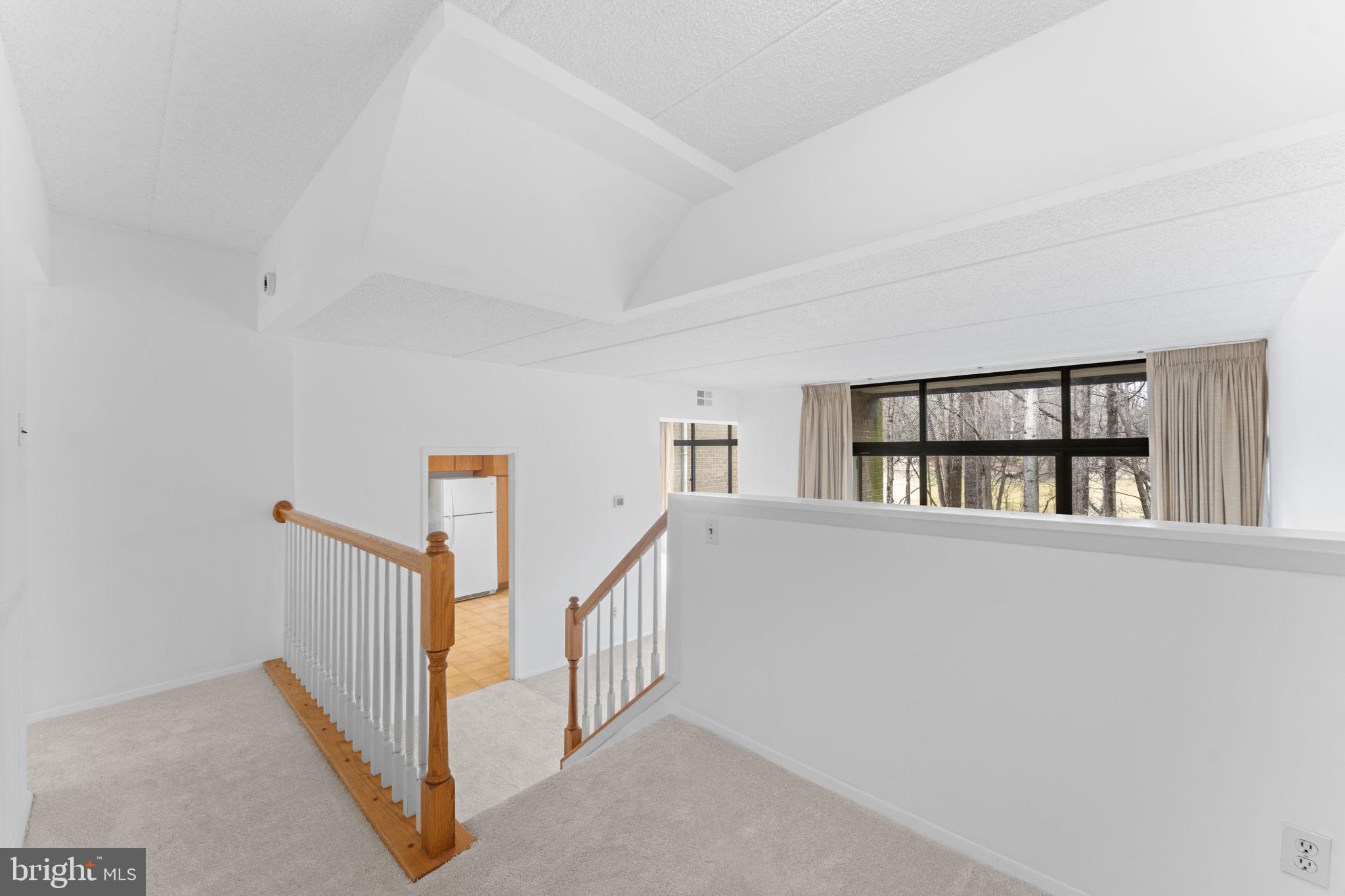 2112 GREEN WATCH WAY 200