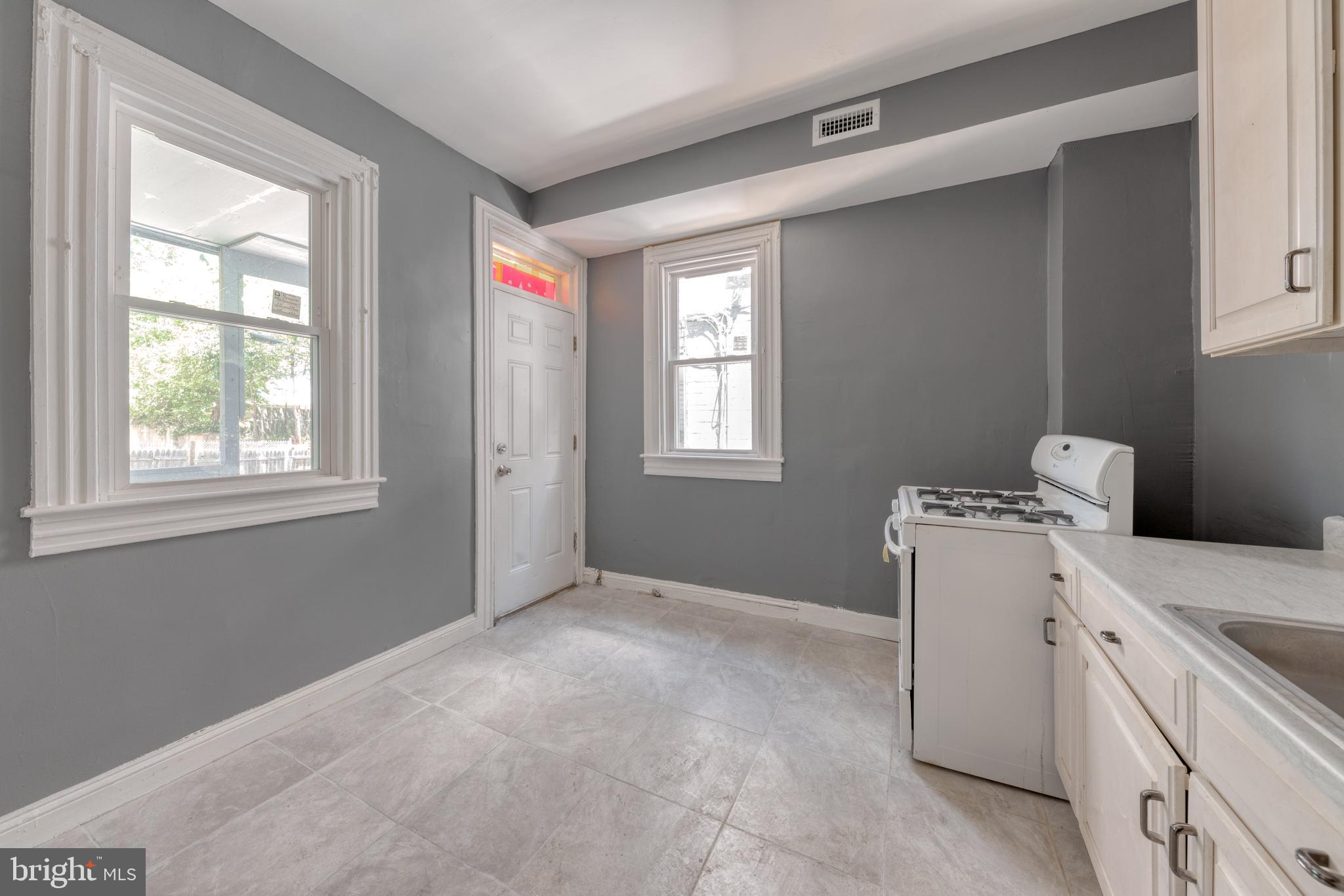 EDMONDSON - Residential Lease