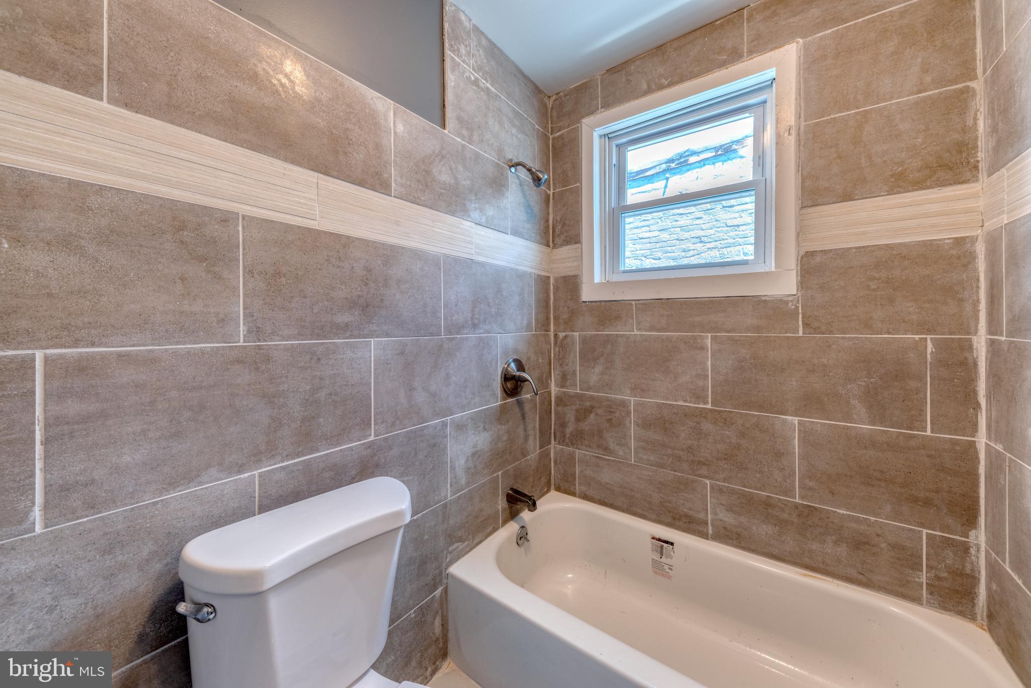 EDMONDSON - Residential Lease