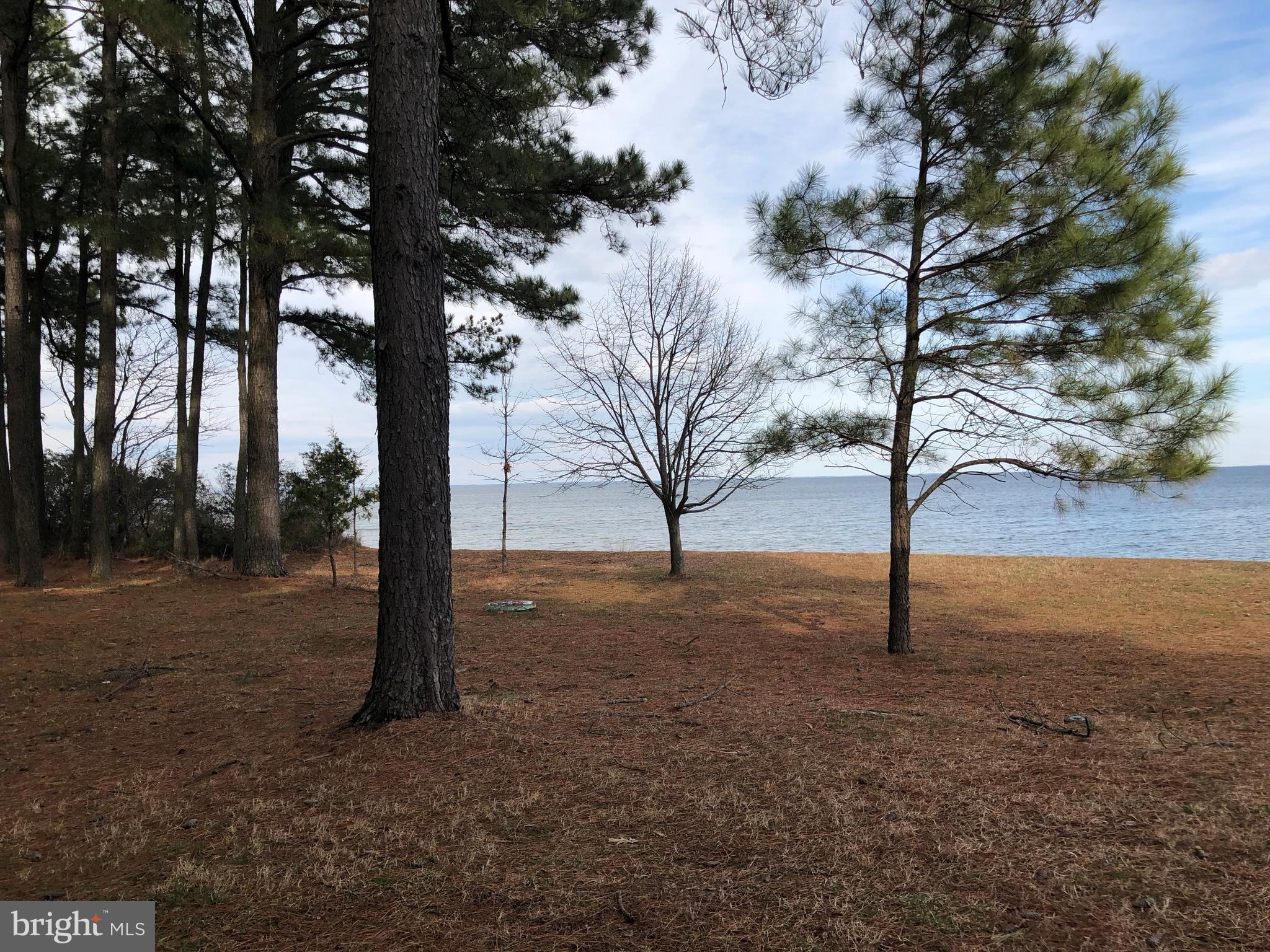 VILLAS ON WATERS EDGE - Residential Lease