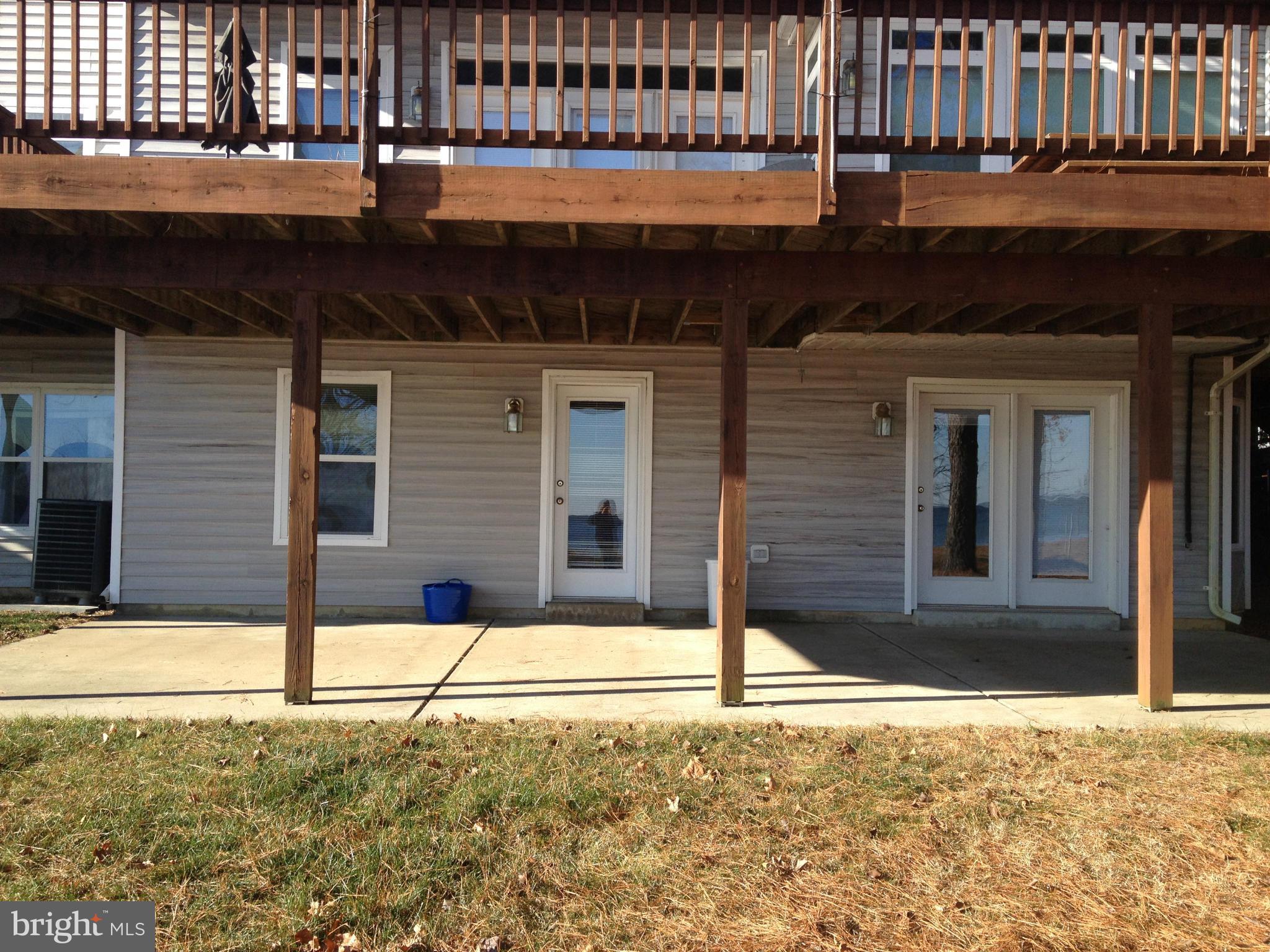 VILLAS ON WATERS EDGE - Residential Lease