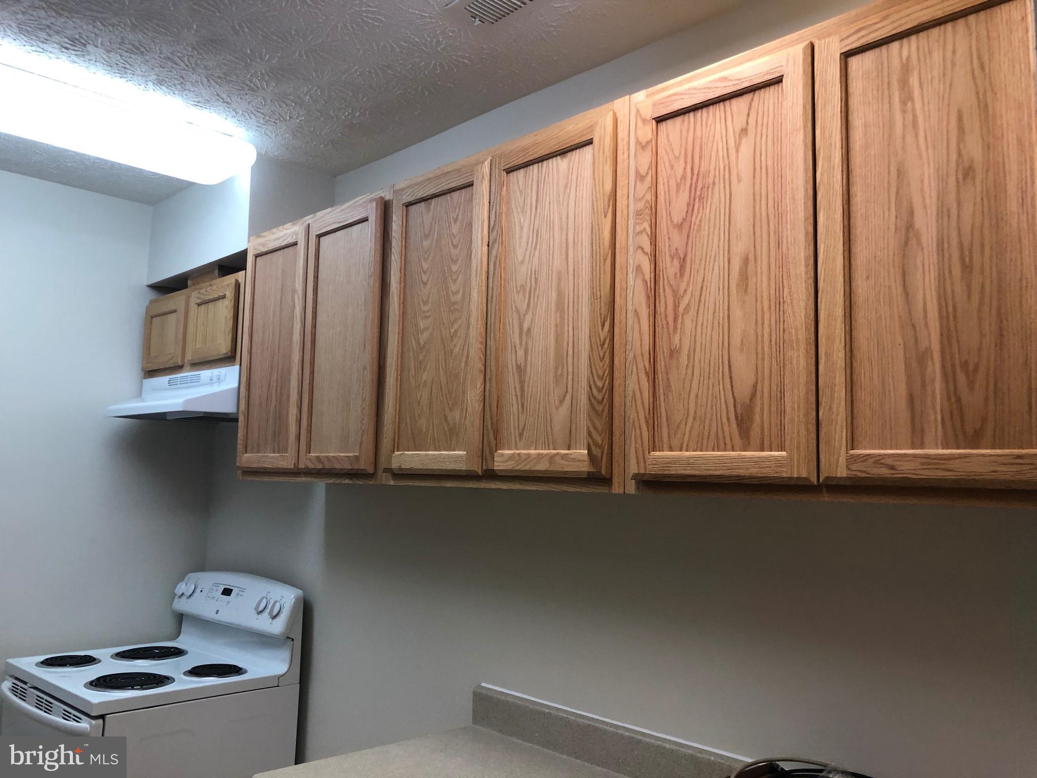 VILLAS ON WATERS EDGE - Residential Lease