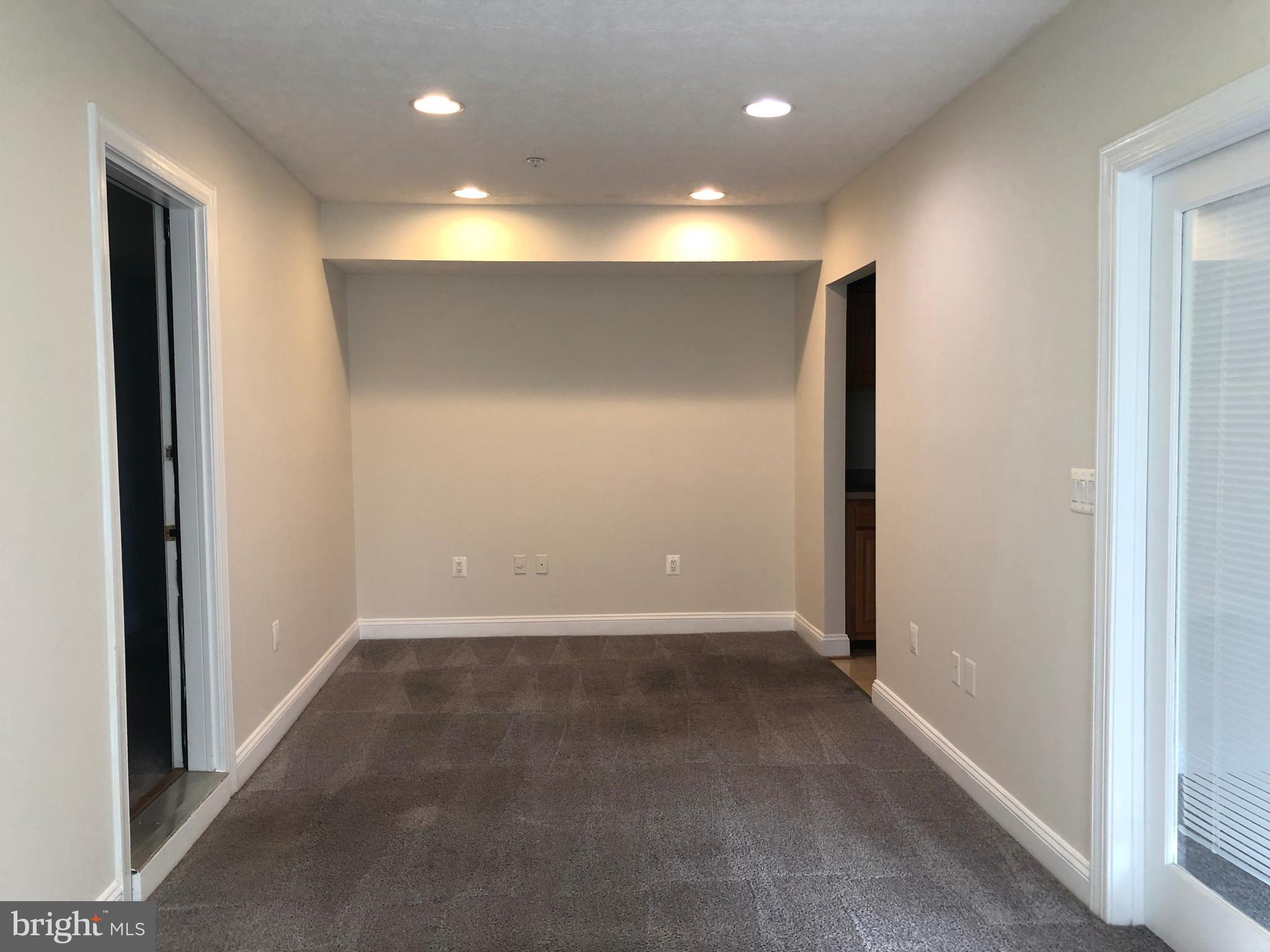 VILLAS ON WATERS EDGE - Residential Lease