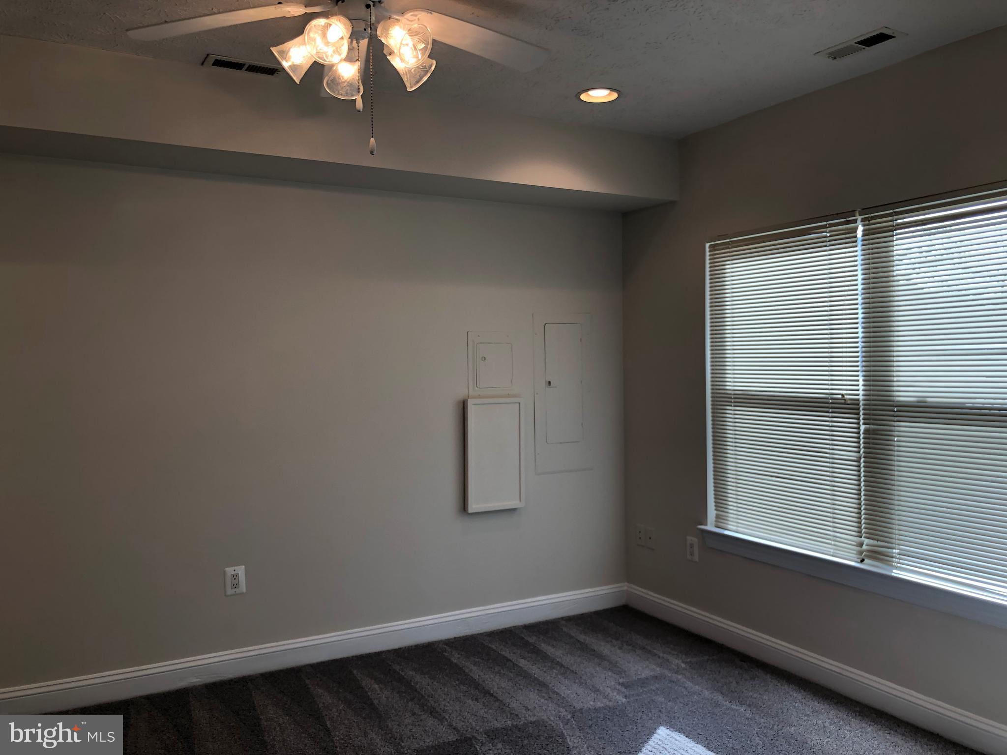 VILLAS ON WATERS EDGE - Residential Lease