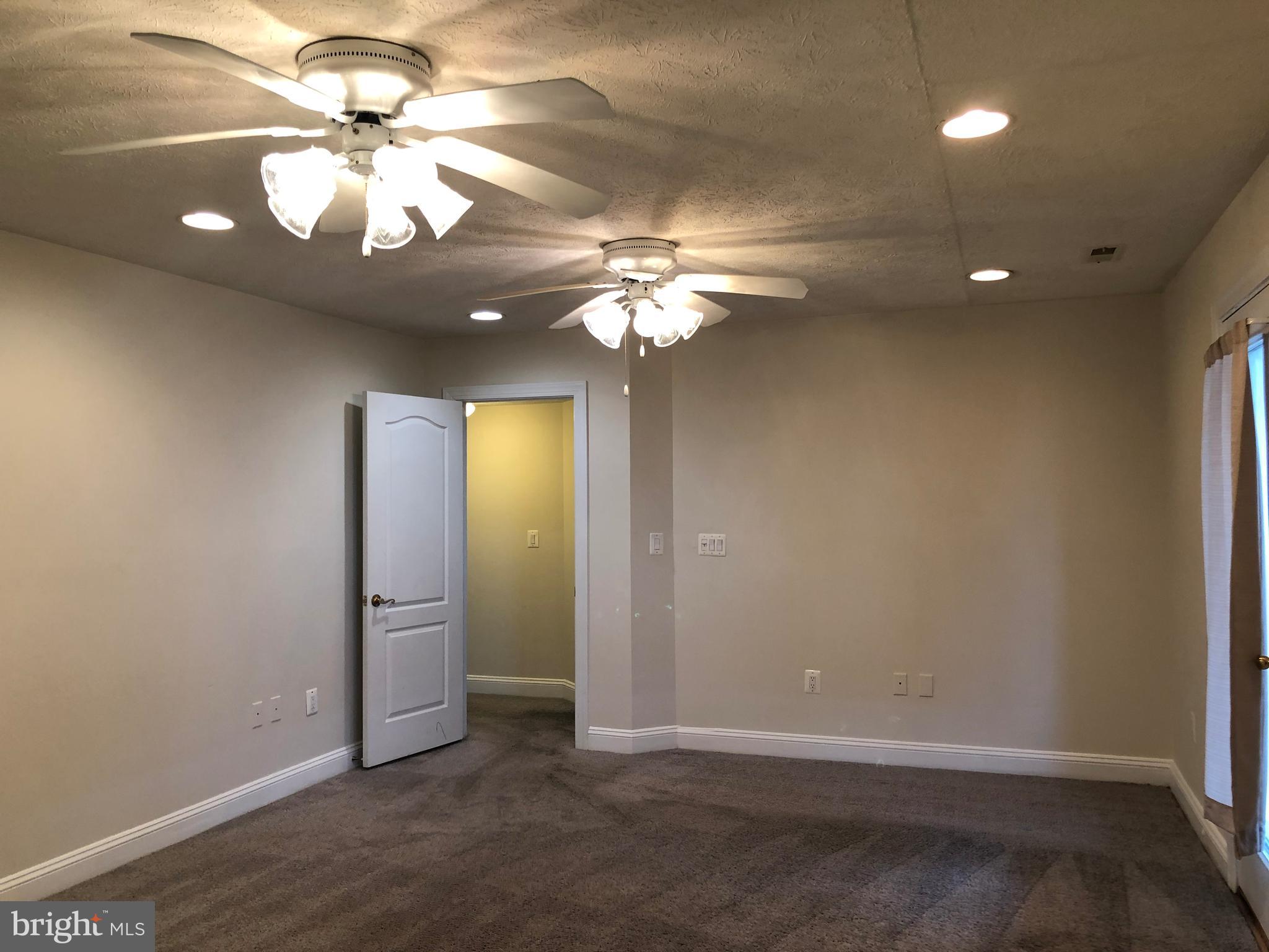 VILLAS ON WATERS EDGE - Residential Lease