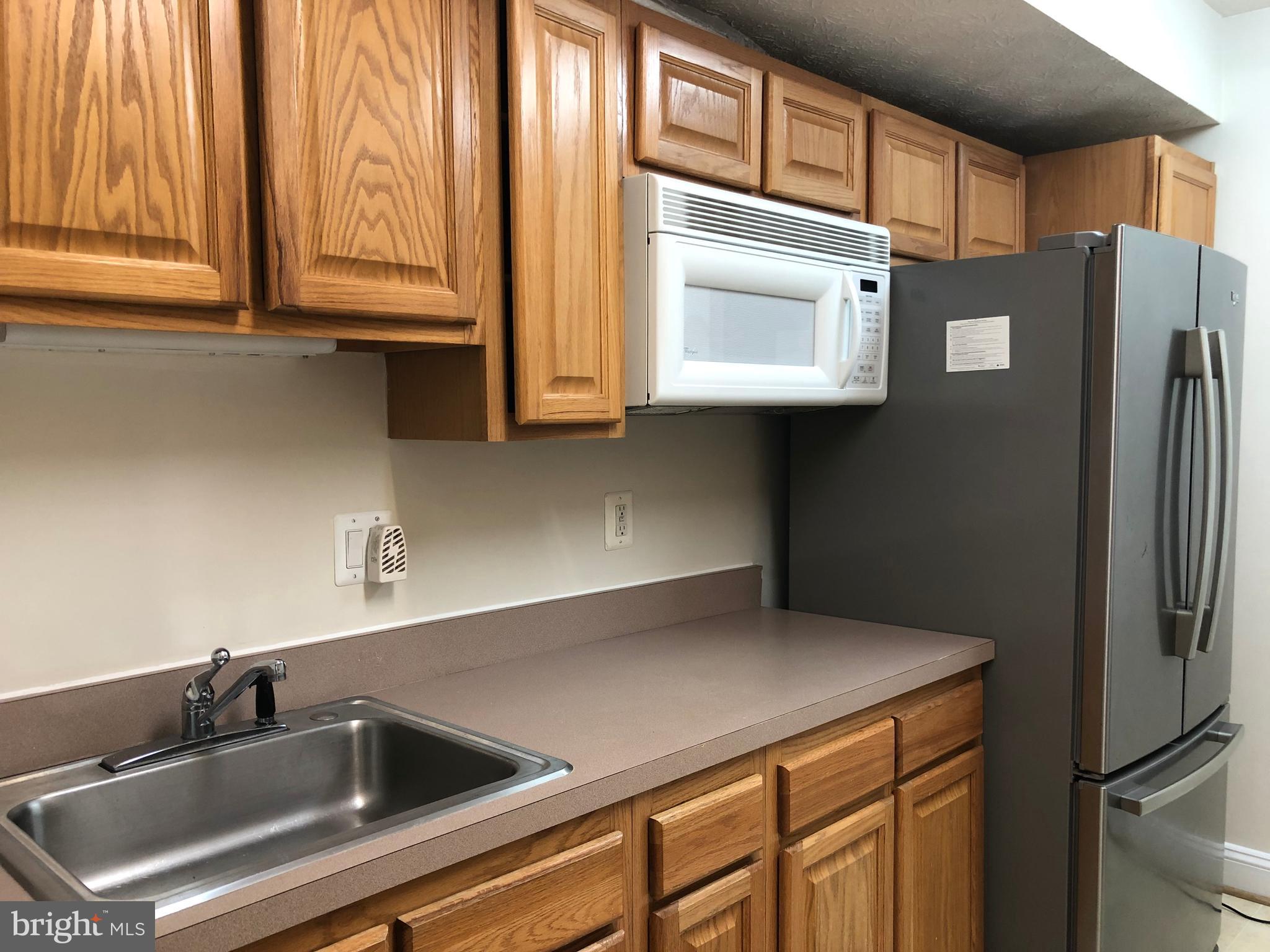 VILLAS ON WATERS EDGE - Residential Lease