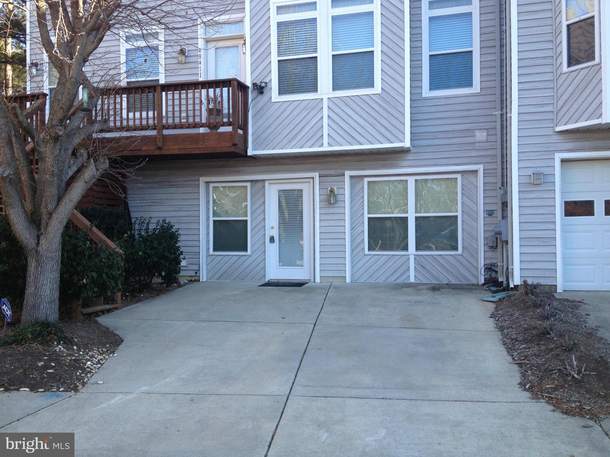 VILLAS ON WATERS EDGE - Residential Lease