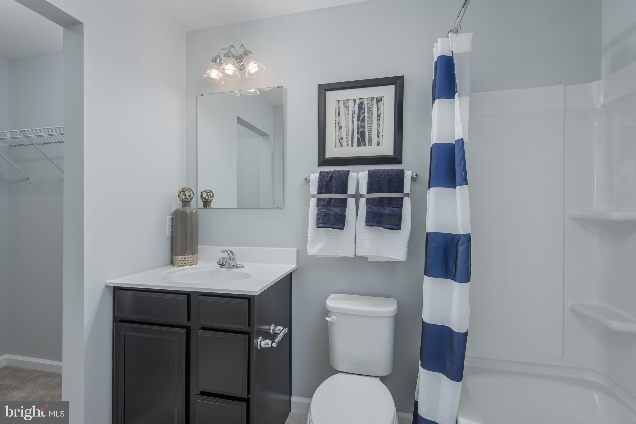 THE LAKES AT MARTINSBURG - Residential