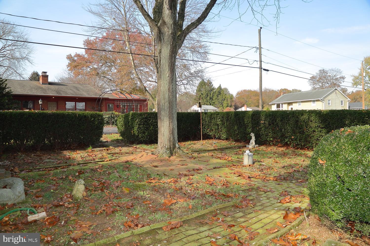 NORTHBROOK HILLS - Residential