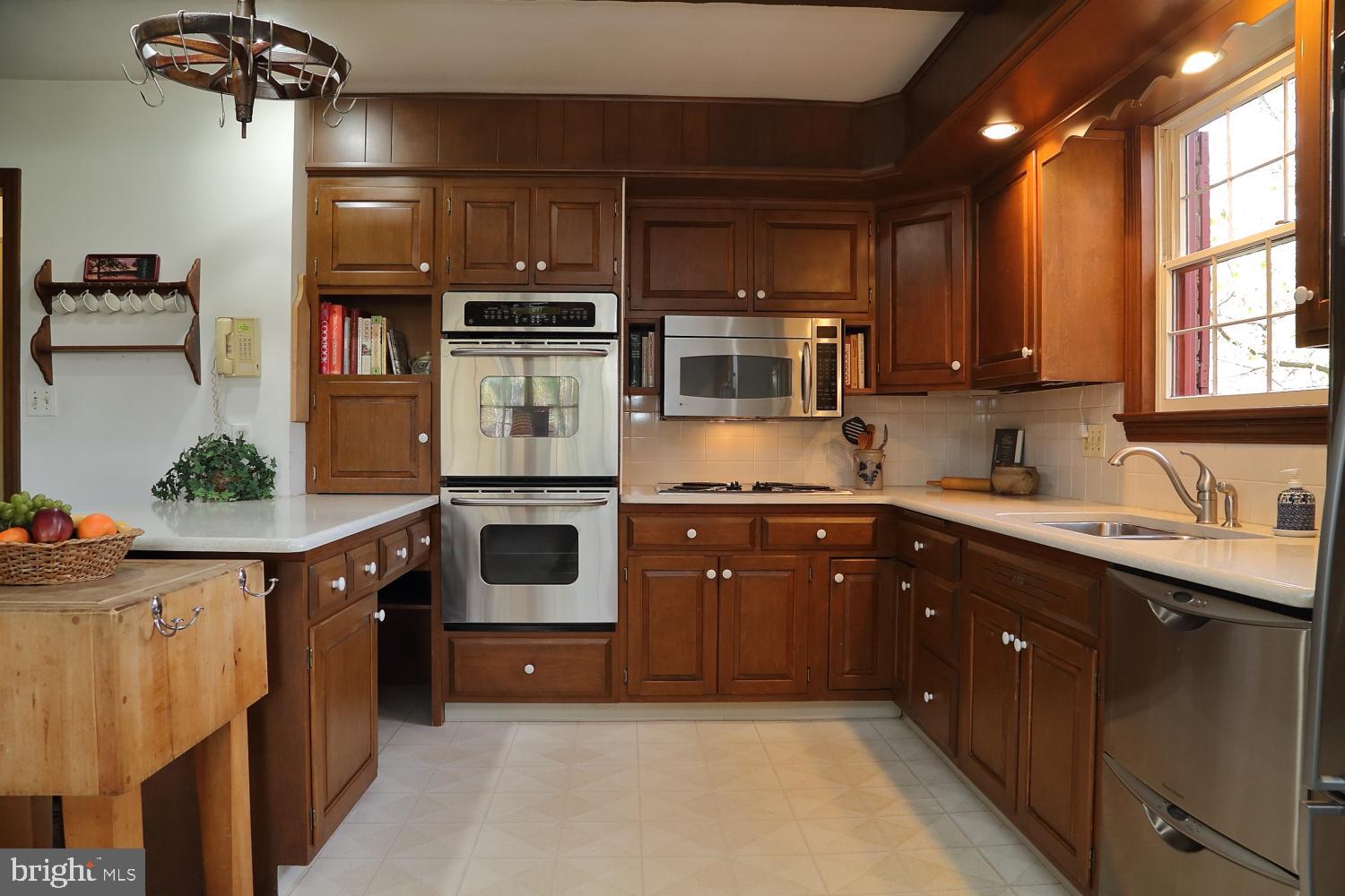 NORTHBROOK HILLS - Residential