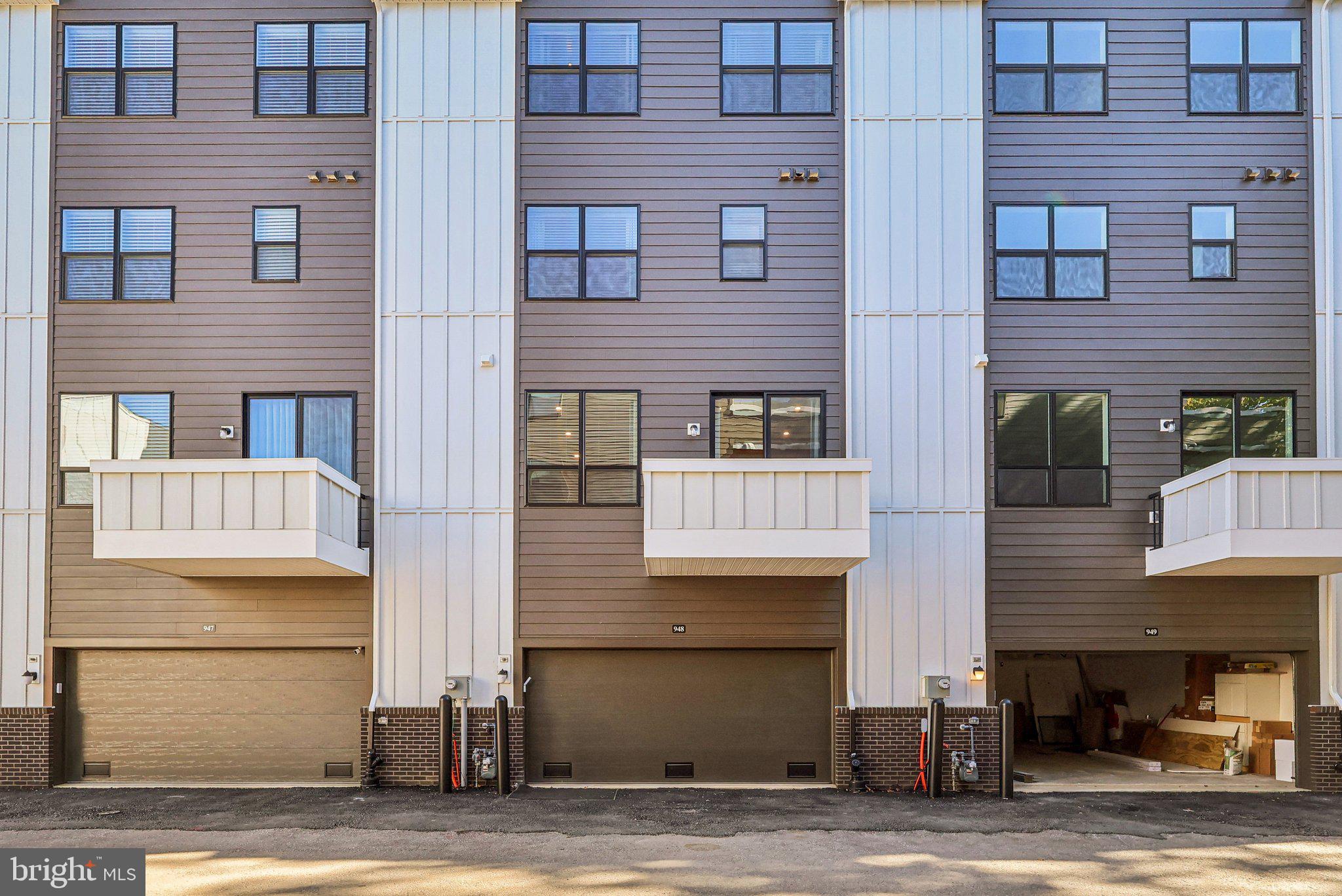 RIVER PLACE - Residential