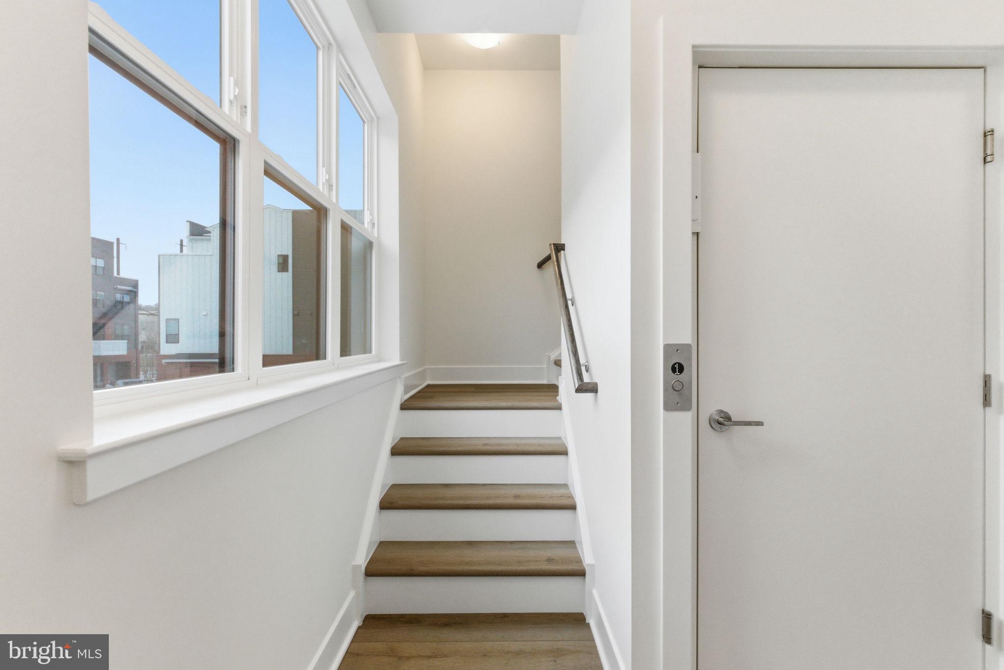 RIVER PLACE - Residential